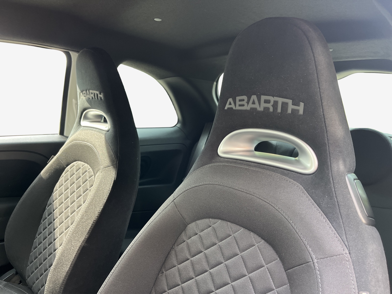 FIAT 595 1.4 16V Turbo Abarth 595-image-14