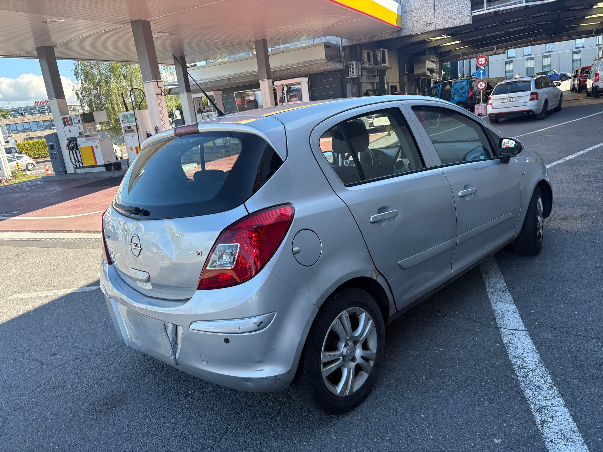 OPEL Corsa 1.4 TP Sport-image-5