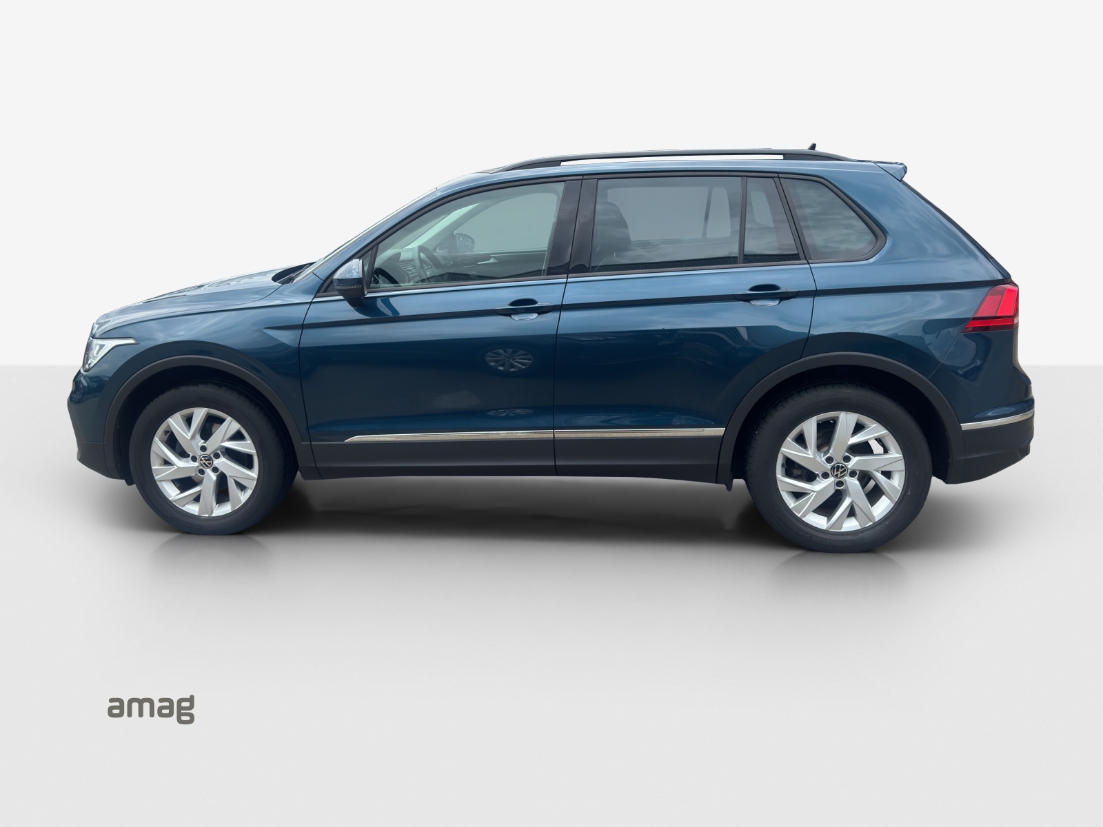 VW Tiguan 2.0 TDI SCR Life 4Motion DSG-image-1