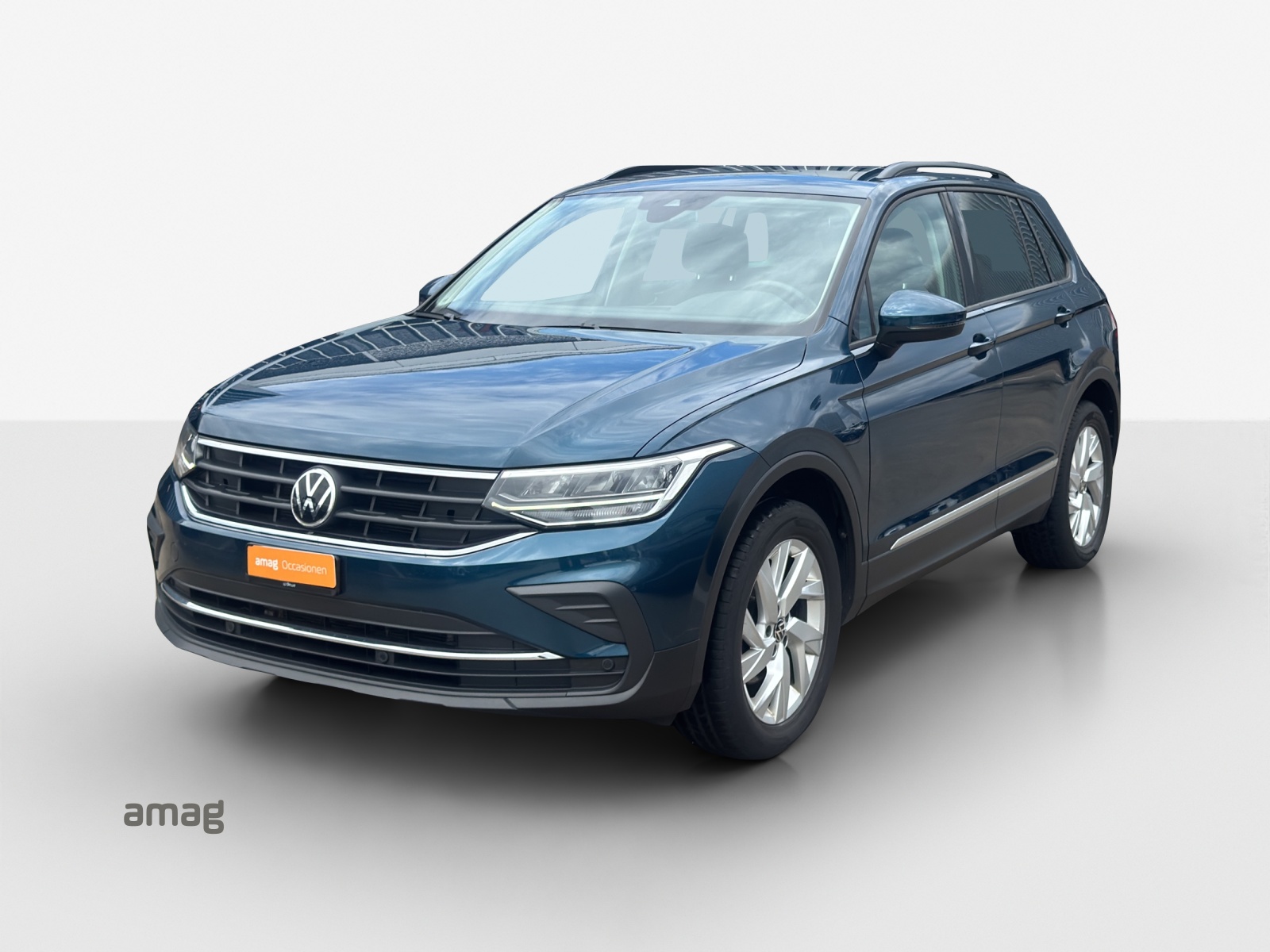 VW Tiguan 2.0 TDI SCR Life 4Motion DSG-image-0