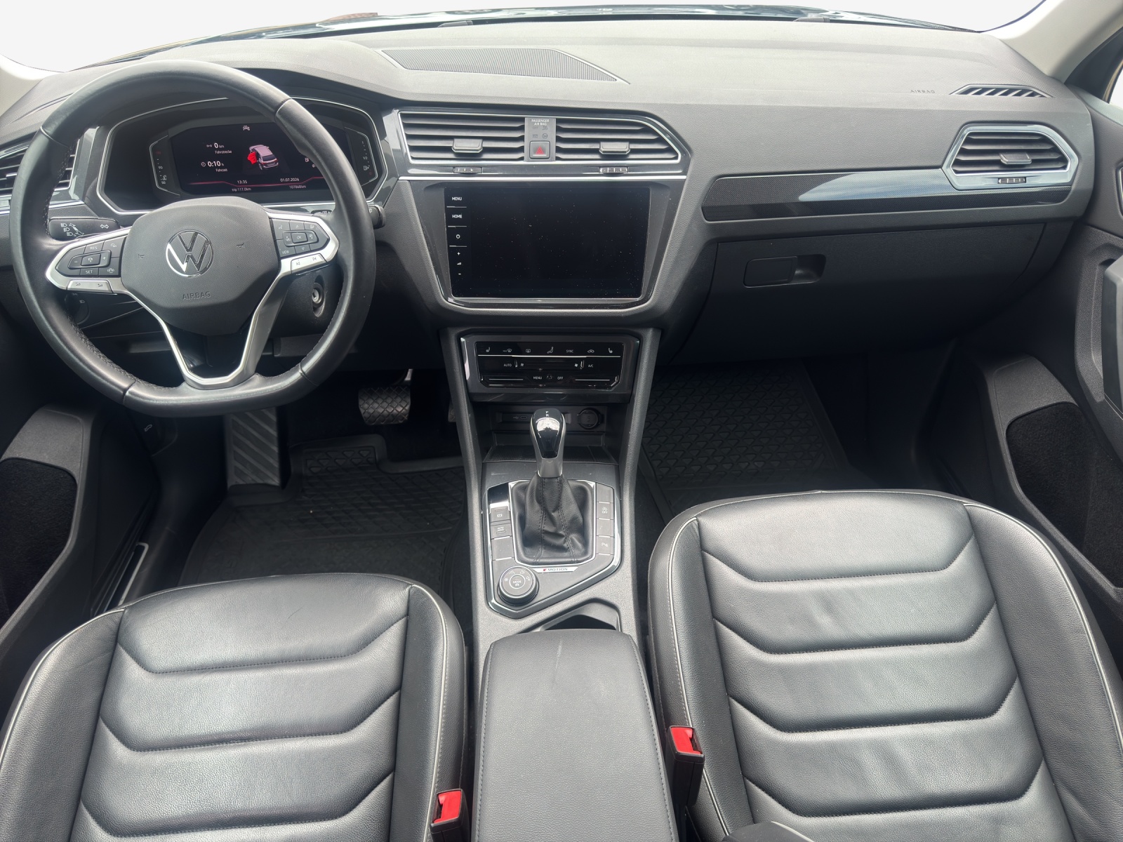 VW Tiguan 2.0 TDI SCR Life 4Motion DSG-image-8