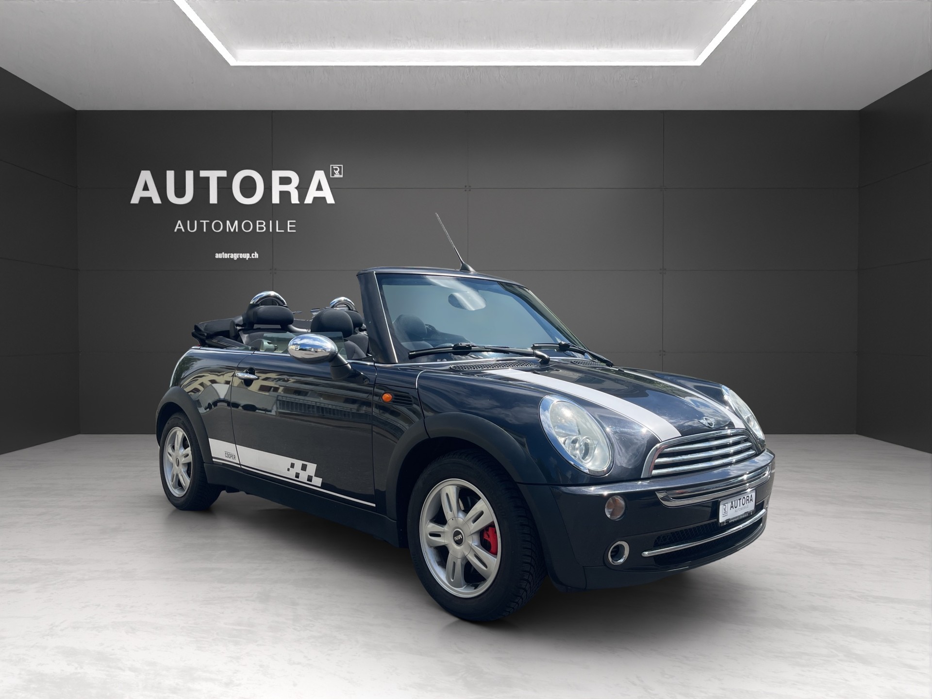 MINI Cooper Cabriolet-image-7