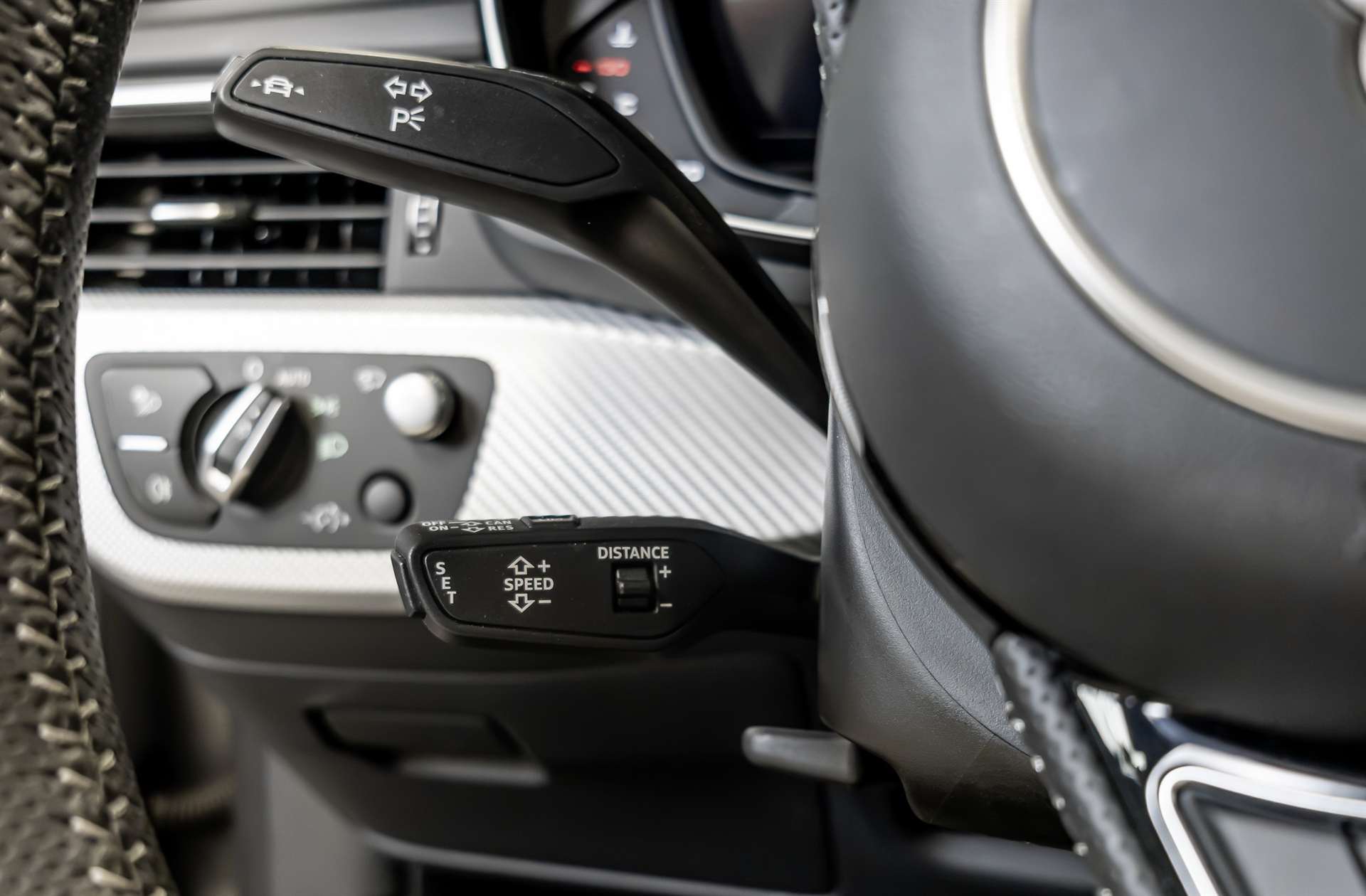 AUDI RS4 Avant 2.9 TFSI quattro tiptronic-image-9