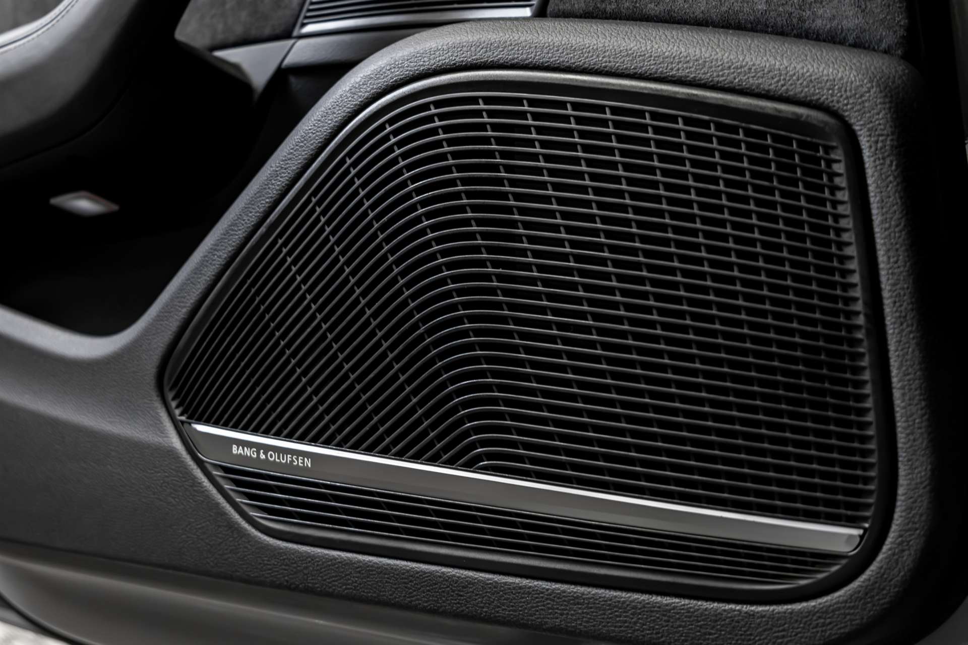 AUDI RS4 Avant 2.9 TFSI quattro tiptronic-image-25
