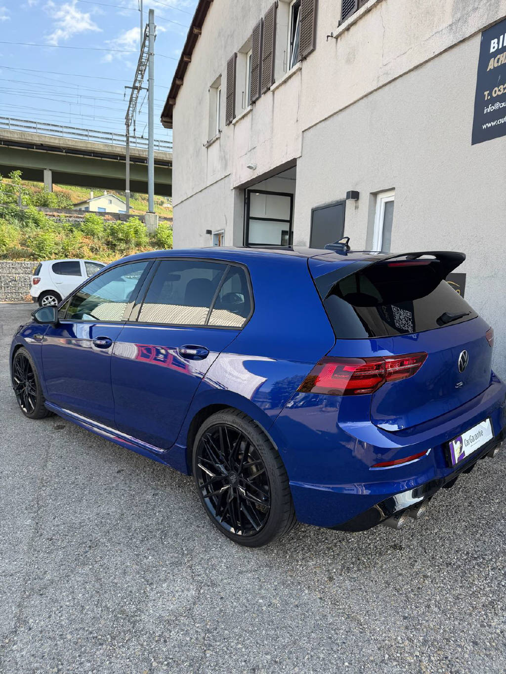 VW Golf VIII 2.0 TSI R DSG 4motion-image-4