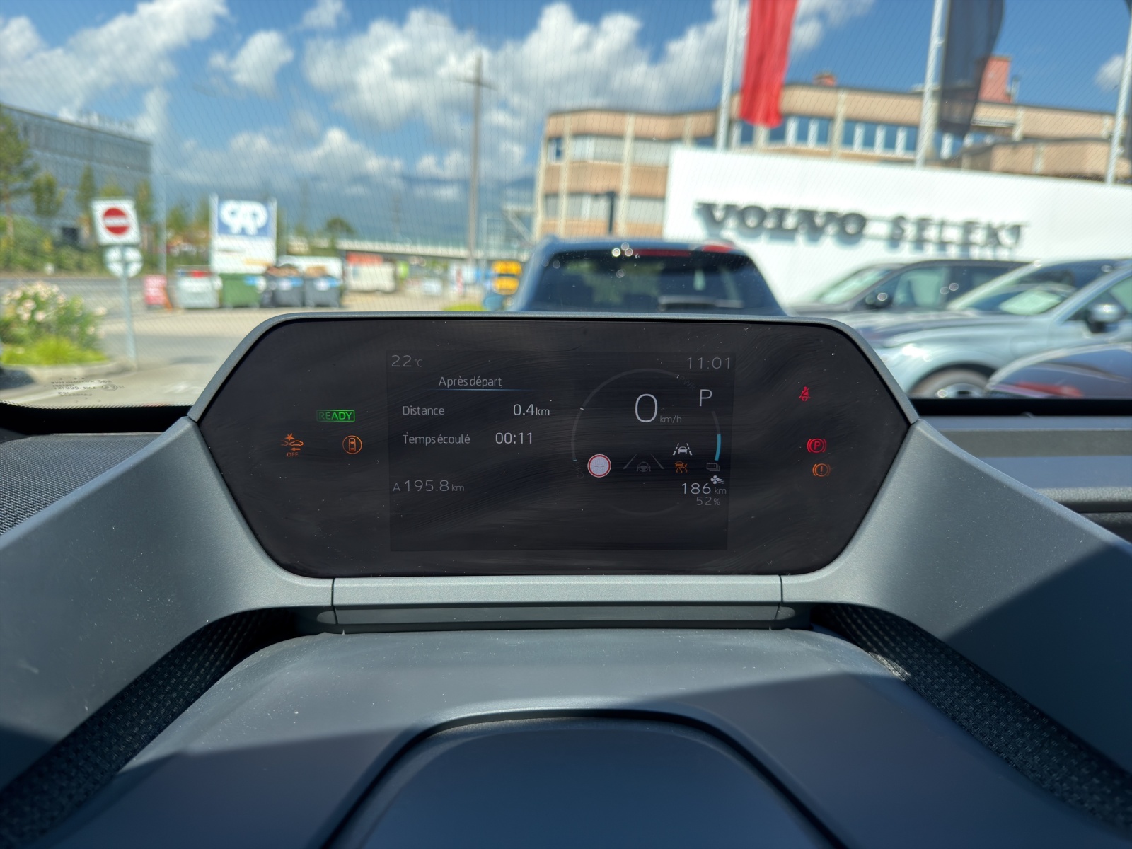 TOYOTA bZ4X Premium 71,4 kWh 4WD-image-17