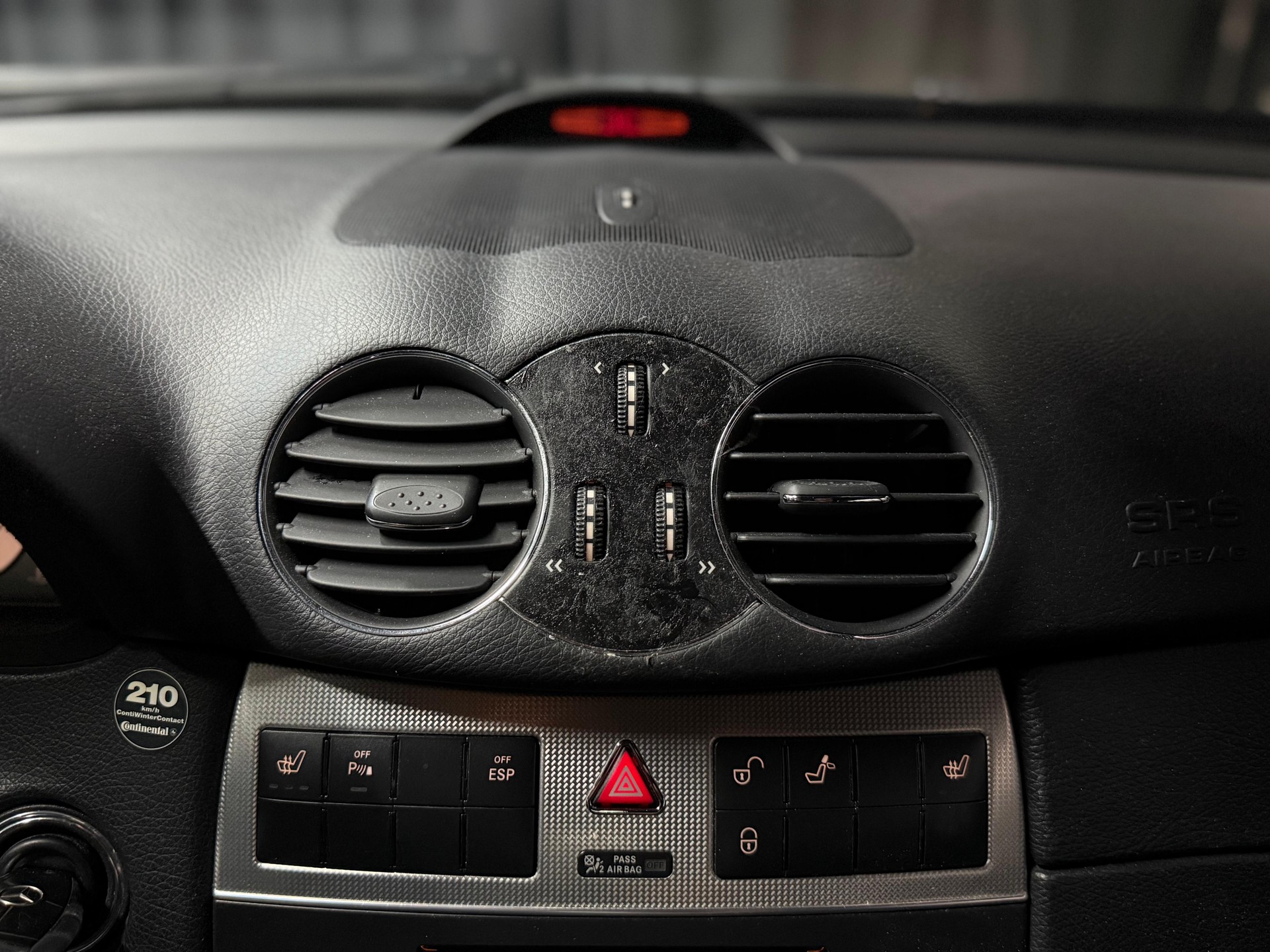 MERCEDES-BENZ CLK 200 Kompressor Elégance-image-12