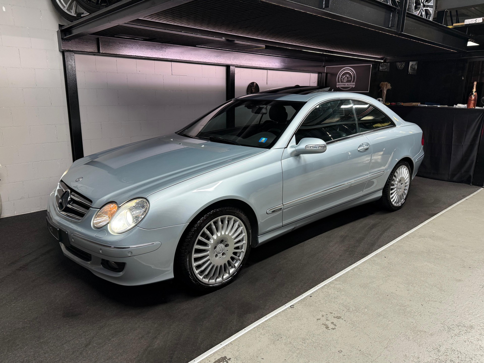 MERCEDES-BENZ CLK 200 Kompressor Elégance-image-0