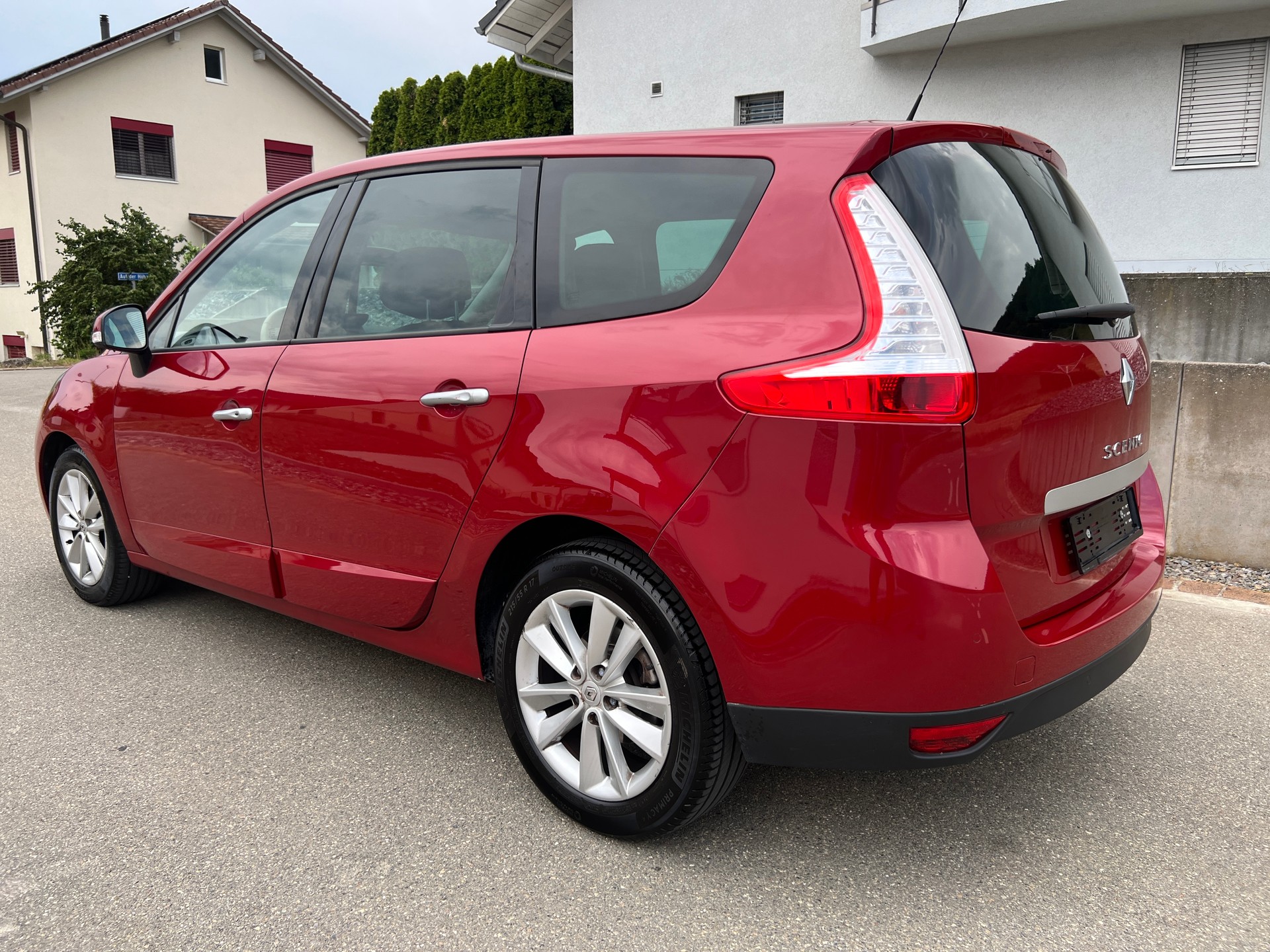 RENAULT Grand Scénic 2.0 16V Expression X-Tronic CVT * Automat *-image-4