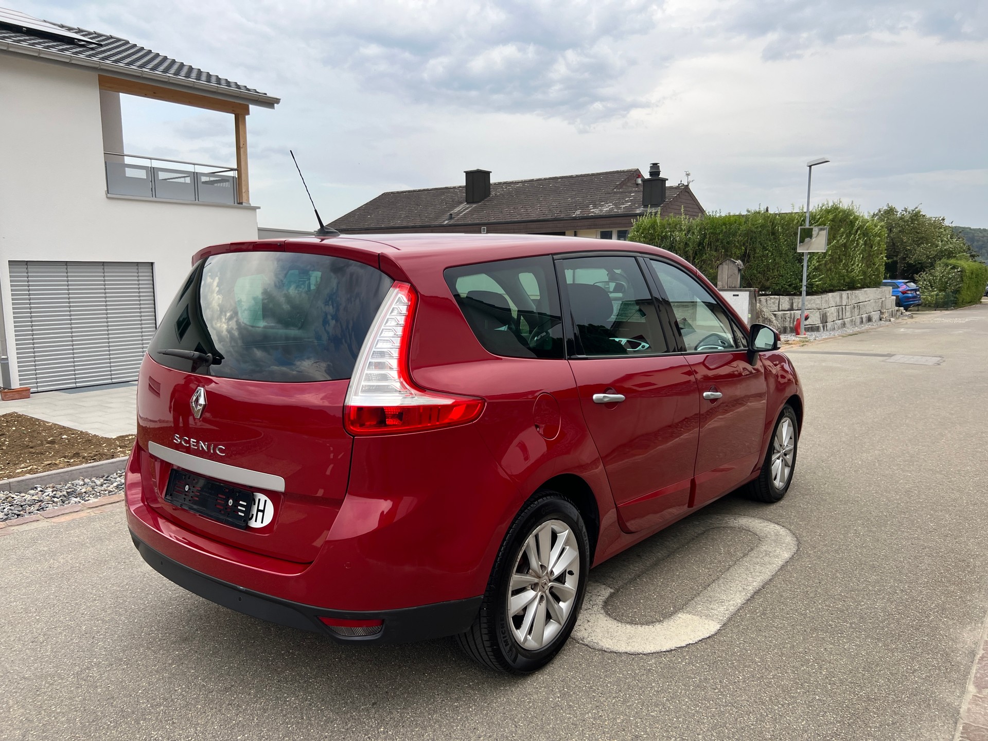 RENAULT Grand Scénic 2.0 16V Expression X-Tronic CVT * Automat *-image-5