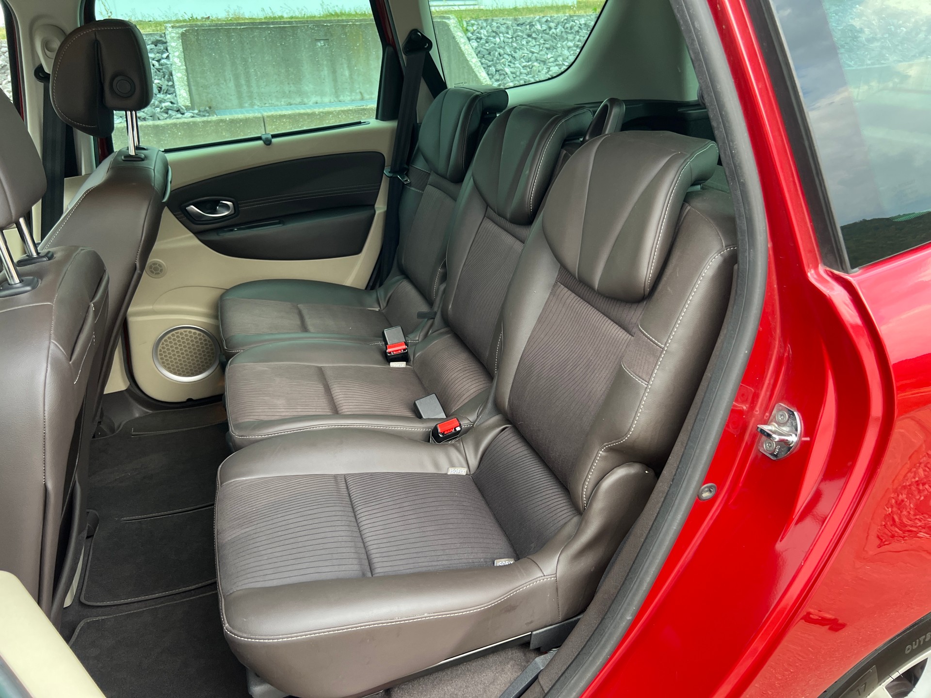 RENAULT Grand Scénic 2.0 16V Expression X-Tronic CVT * Automat *-image-12
