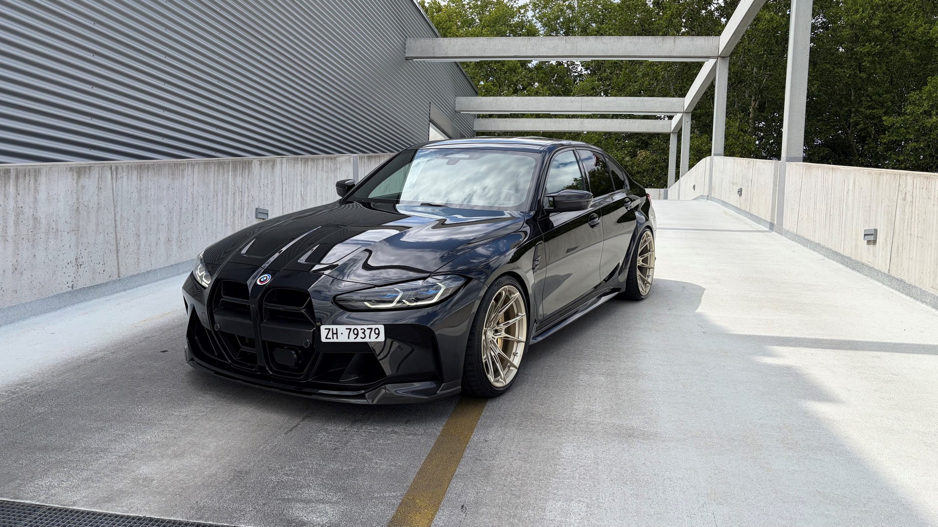 BMW M3 Competition xDrive-image-3