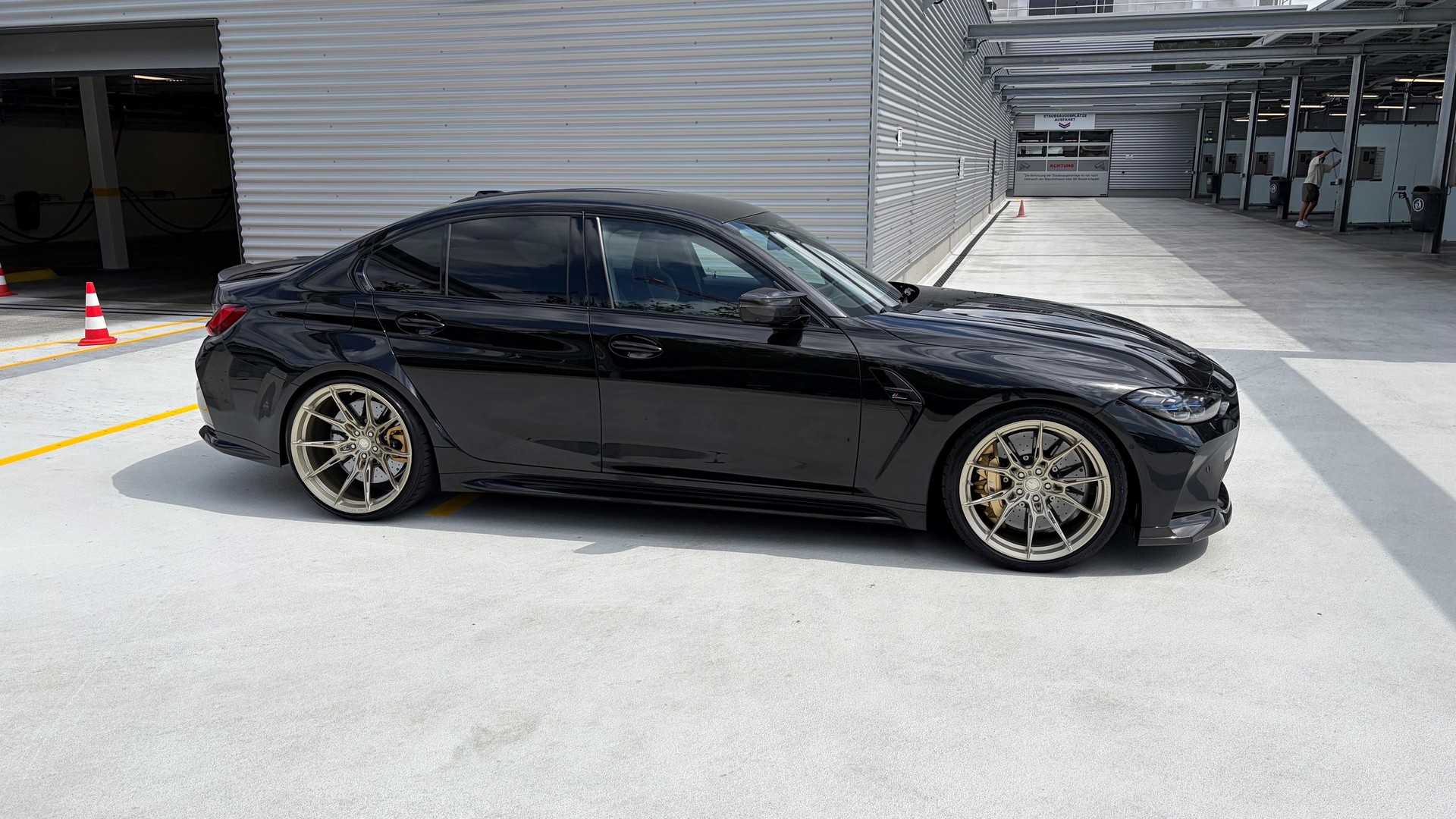 BMW M3 Competition xDrive-image-0
