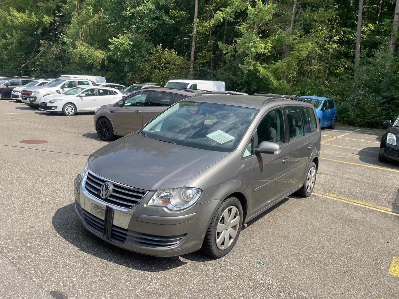VW Touran 1.4 TSI Highline-image-1