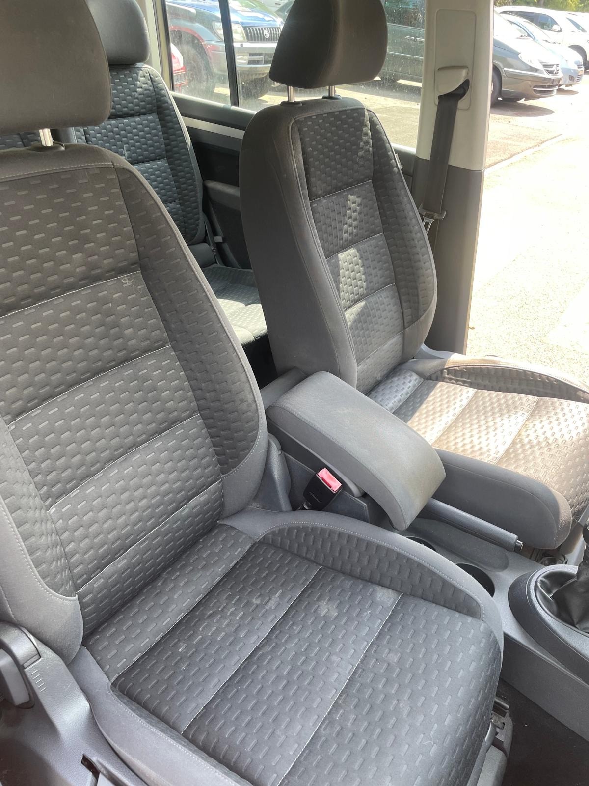 VW Touran 1.4 TSI Highline-image-10