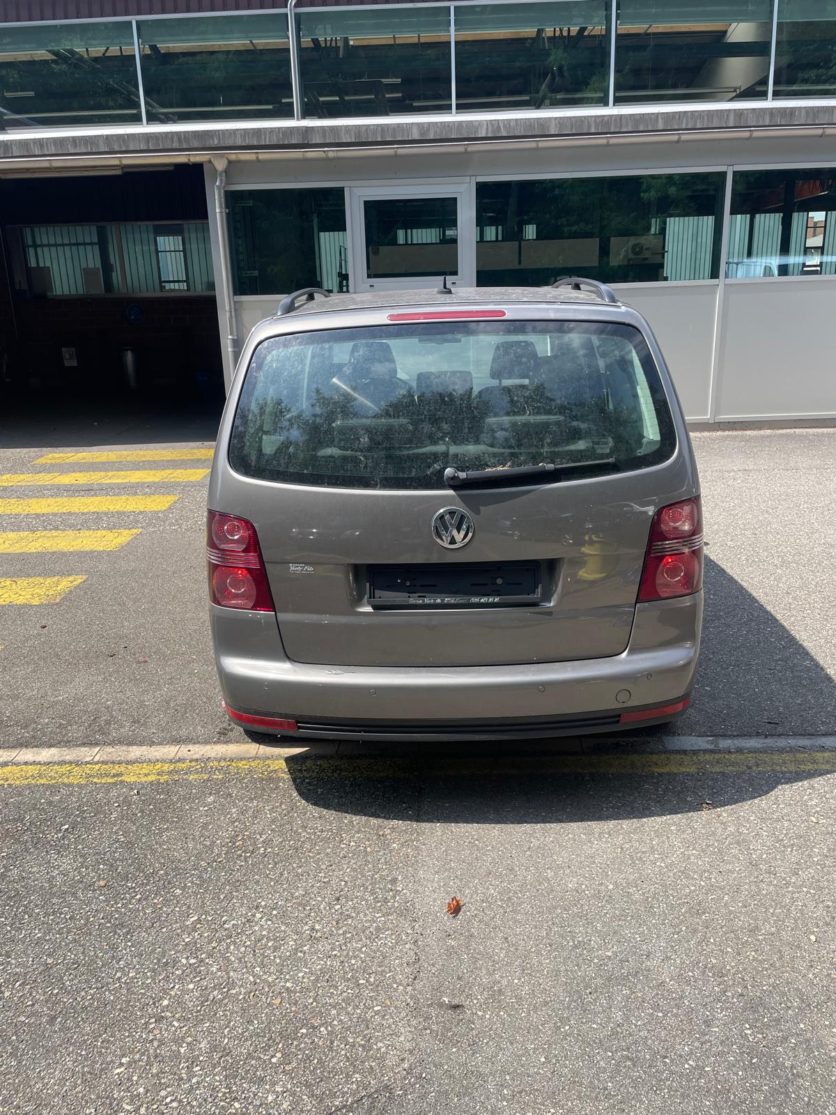 VW Touran 1.4 TSI Highline-image-3