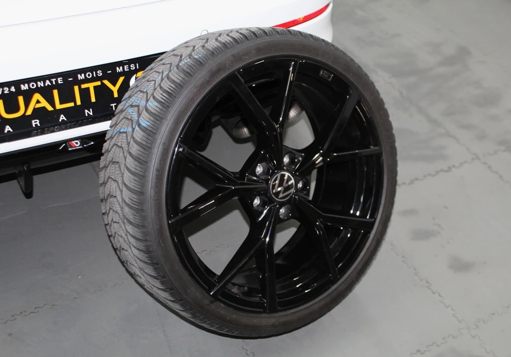 VW Golf 2.0 TSI R DSG 4Motion Performance Paket APR 385PS Akrapovic / CH-Fahrzeug-image-31