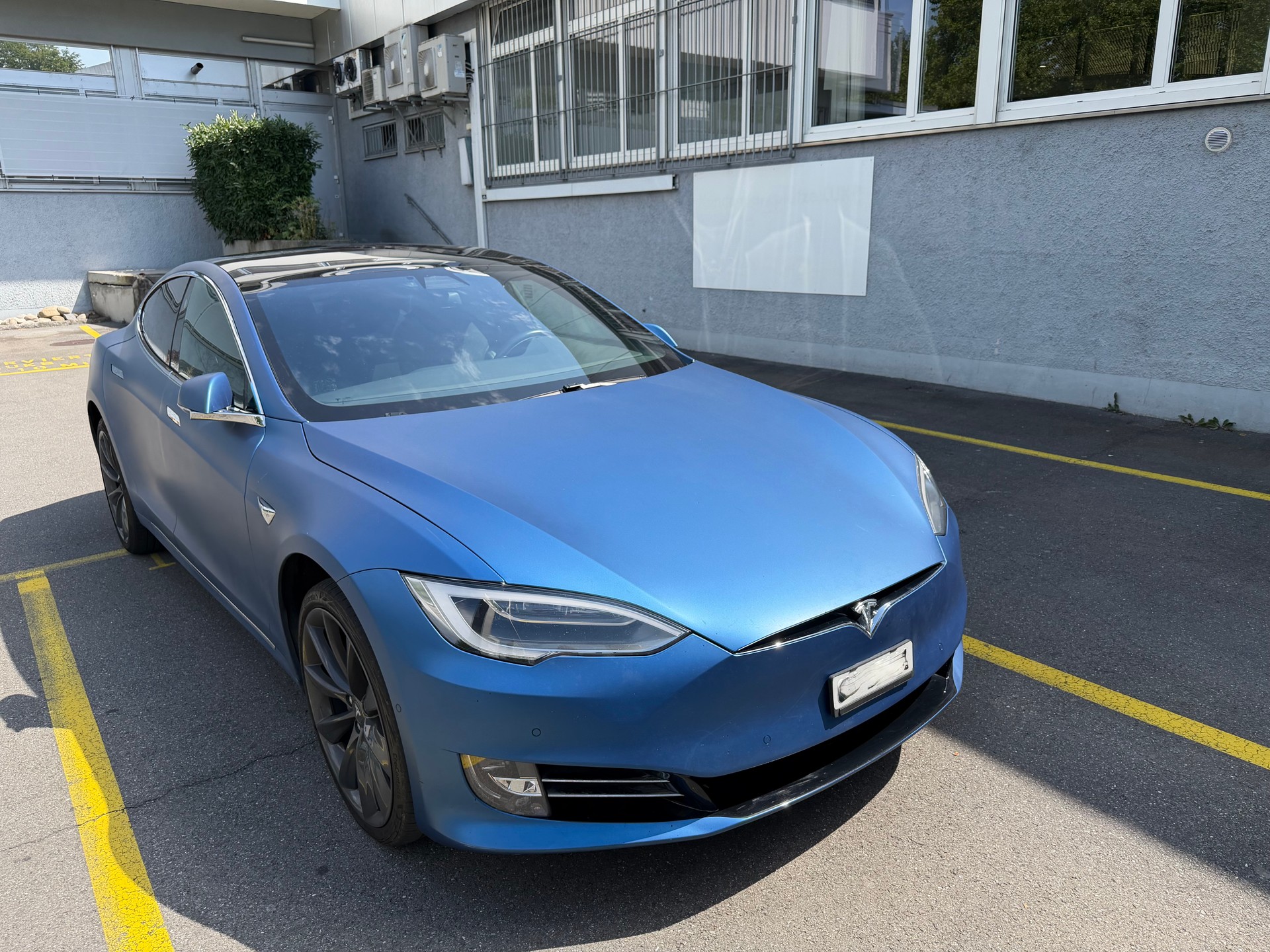 TESLA 75 D-image-1