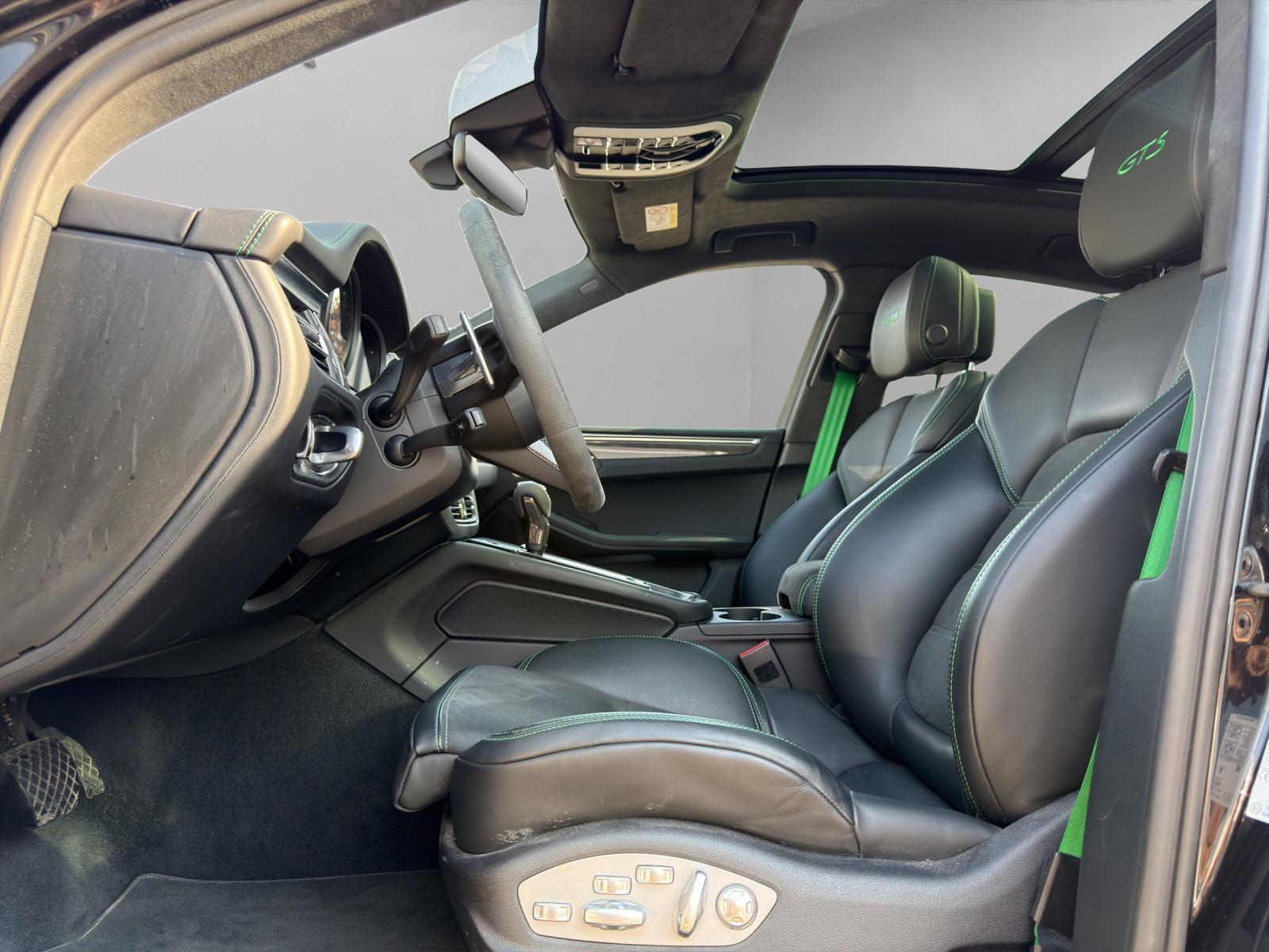 PORSCHE Macan GTS PDK (CH)-image-9