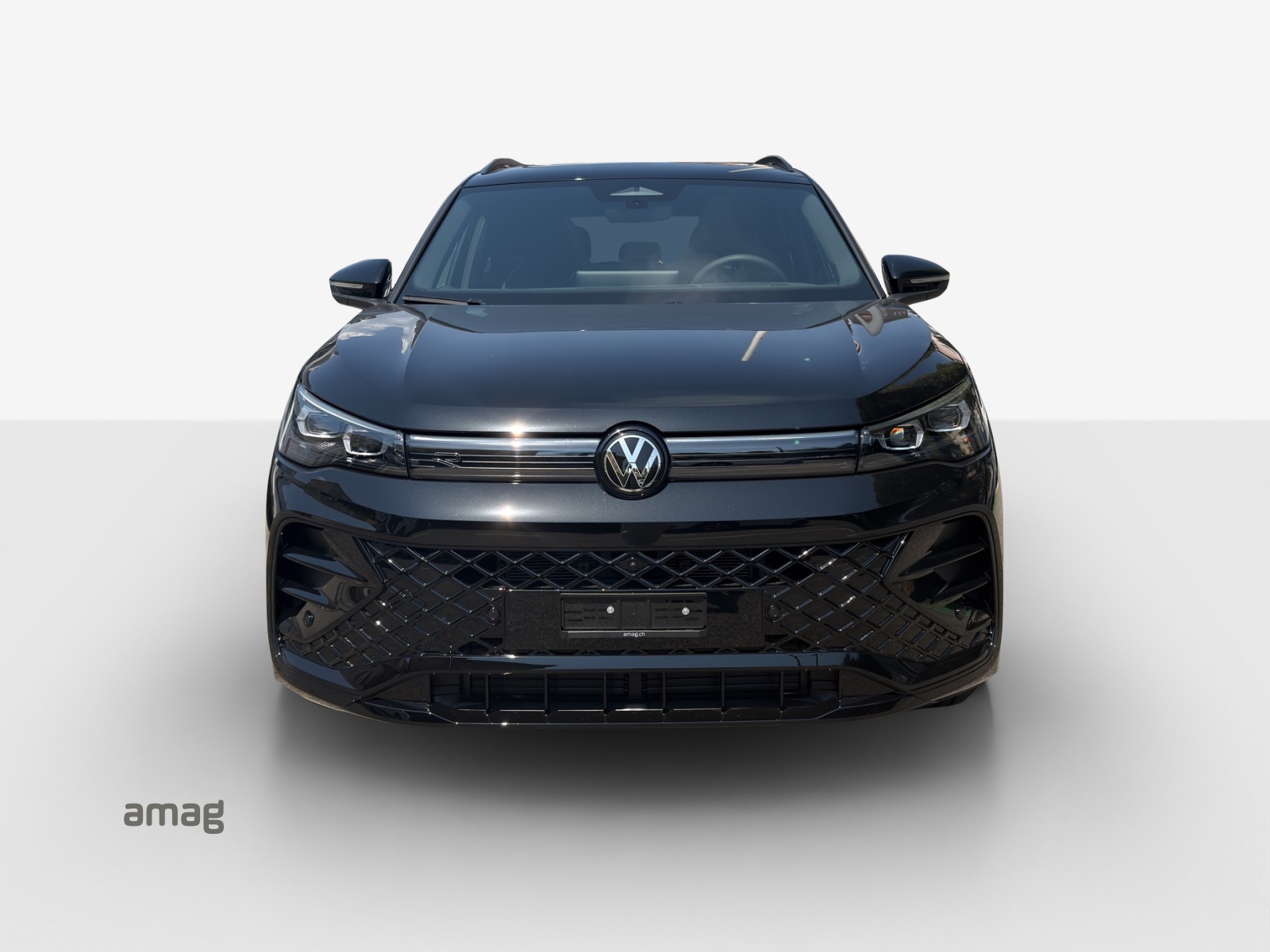 VW Tiguan 2.0 TSI DSG R-Line 4Motion-image-6
