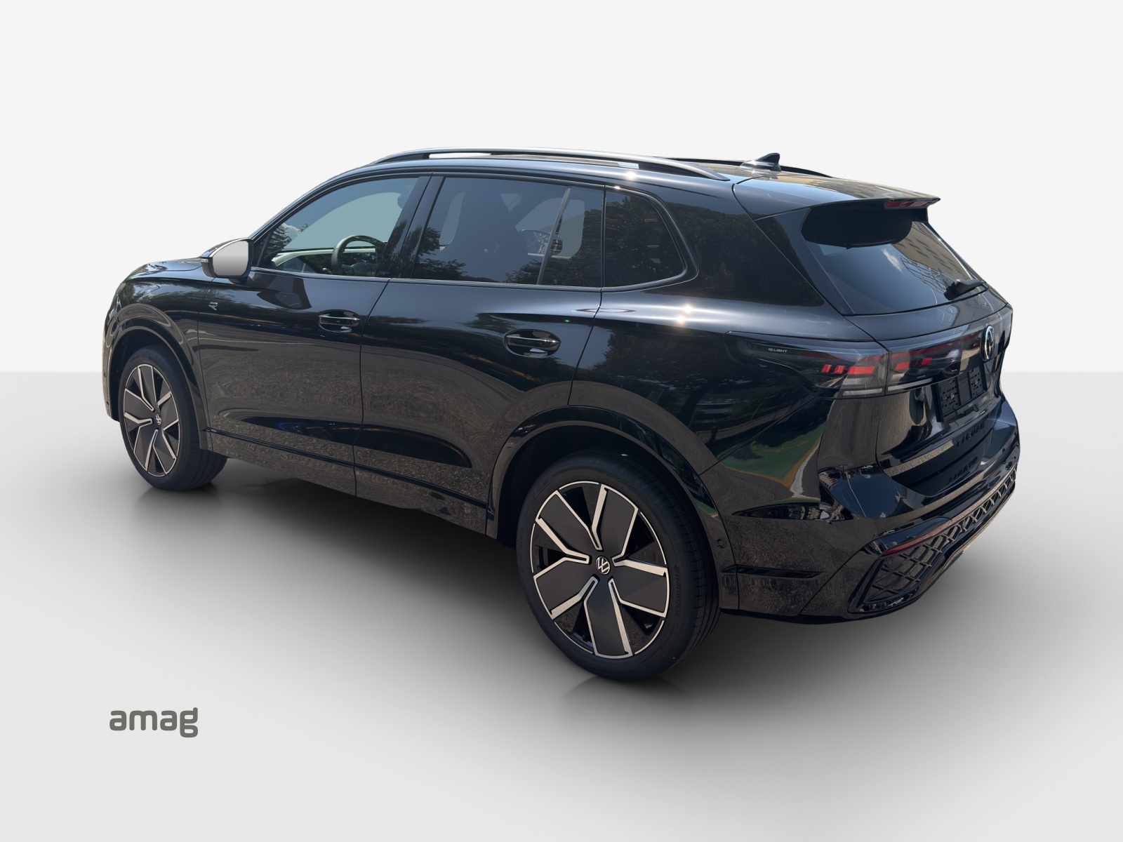 VW Tiguan 2.0 TSI DSG R-Line 4Motion-showroom-element-2