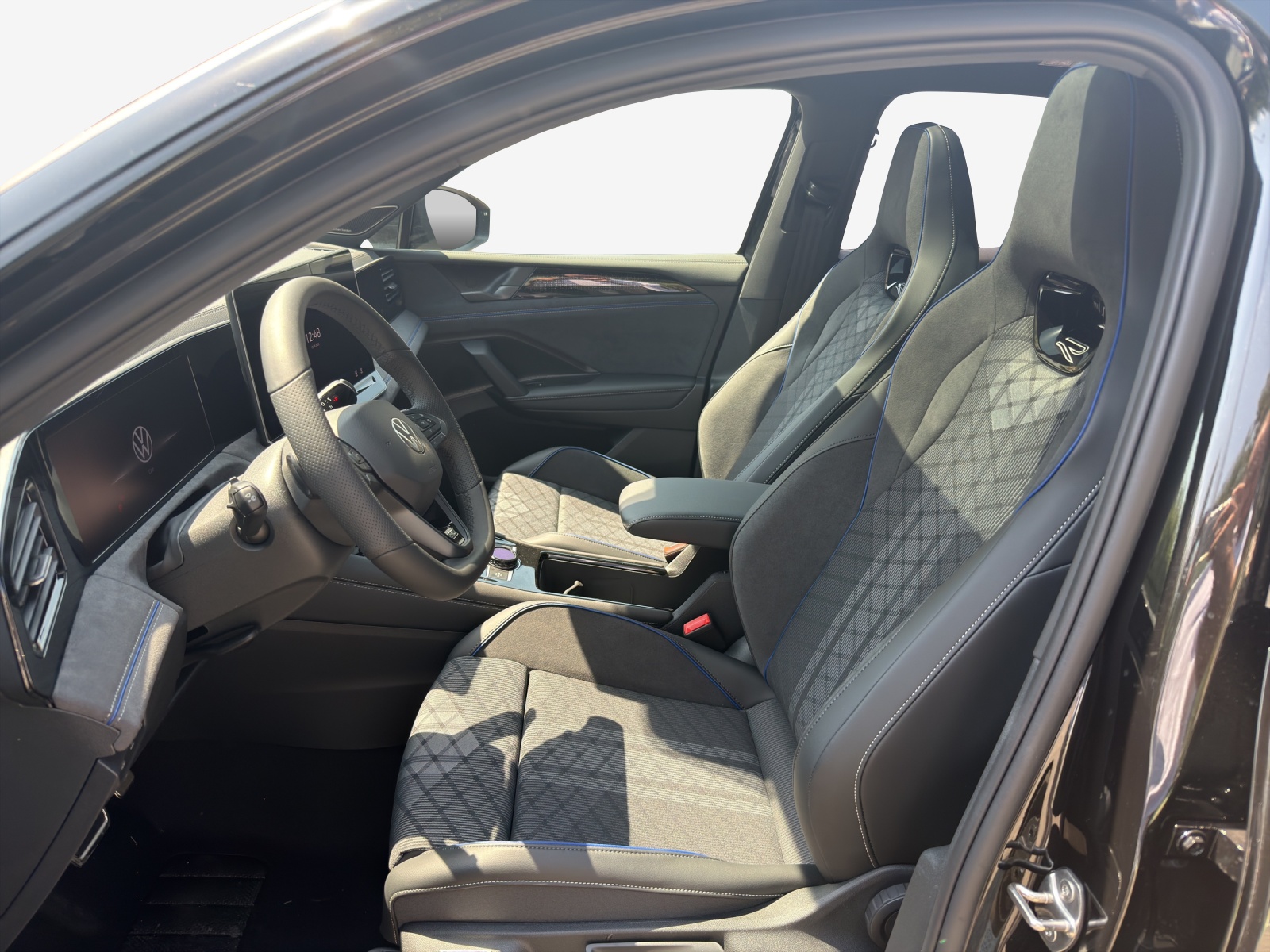 VW Tiguan 2.0 TSI DSG R-Line 4Motion-image-7