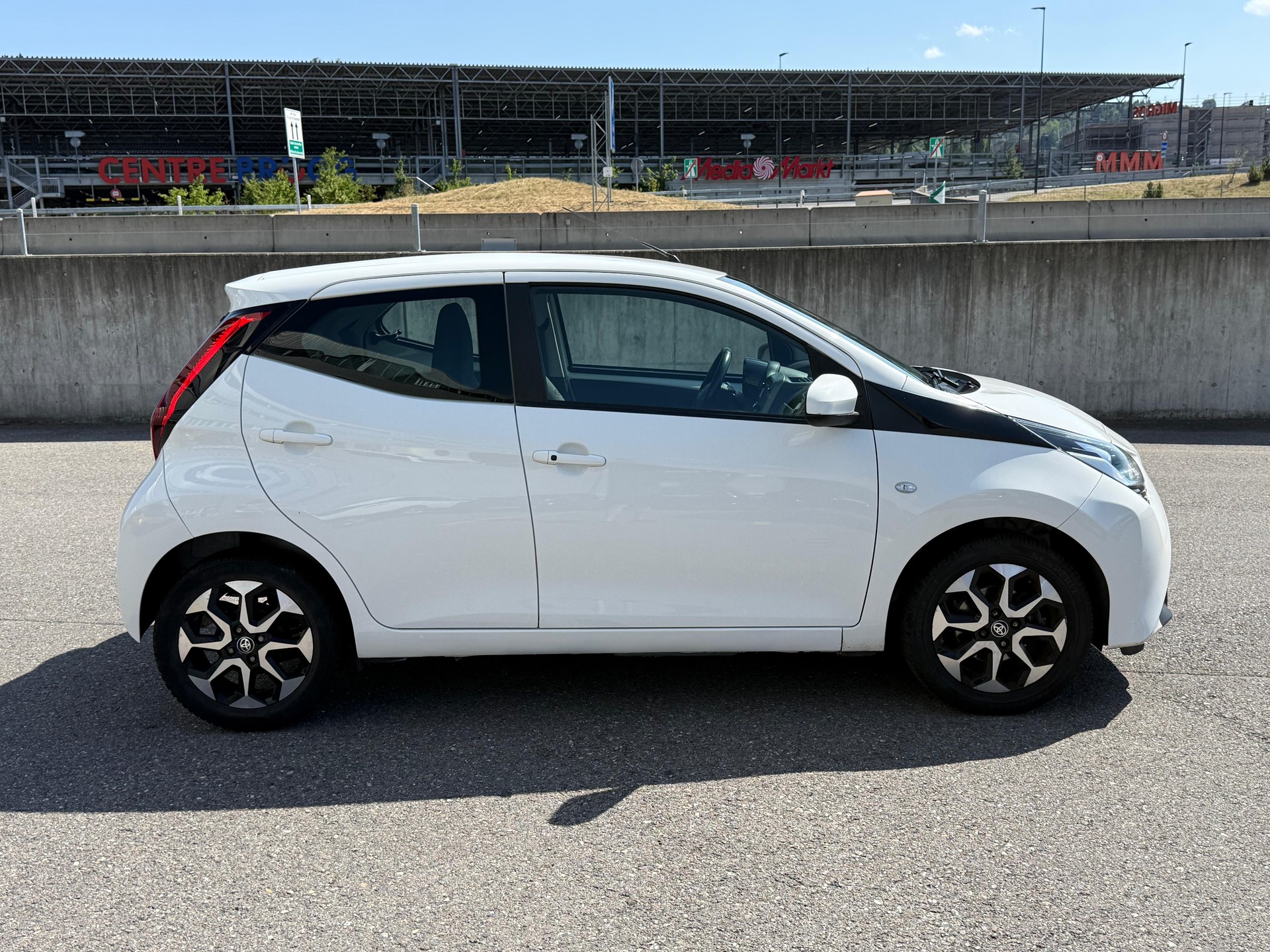 TOYOTA Aygo 1.0 VVT-i Trend-image-3