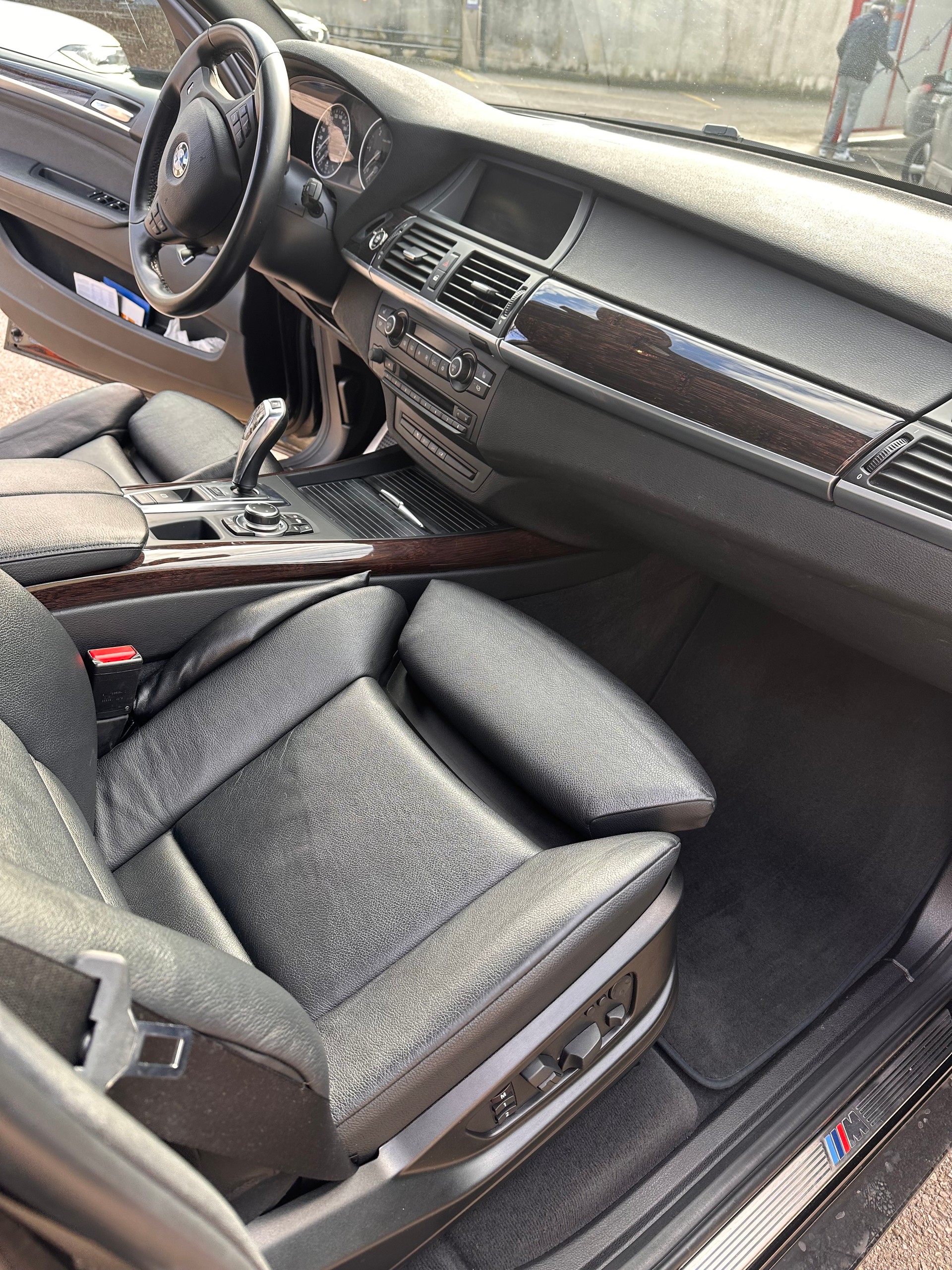 BMW 30d X Drive 7places 2012-image-16