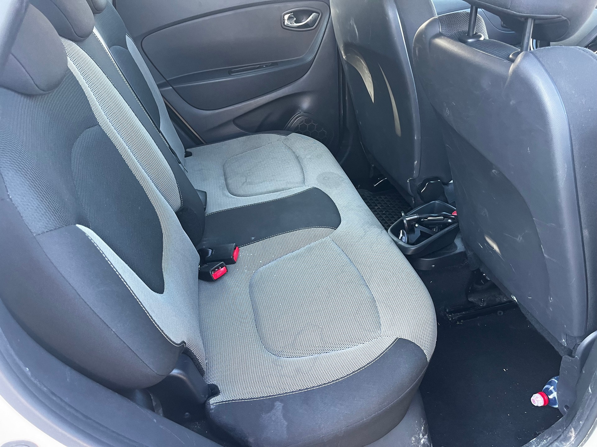 RENAULT Captur 1.2 T 16V Privilège EDC-image-12