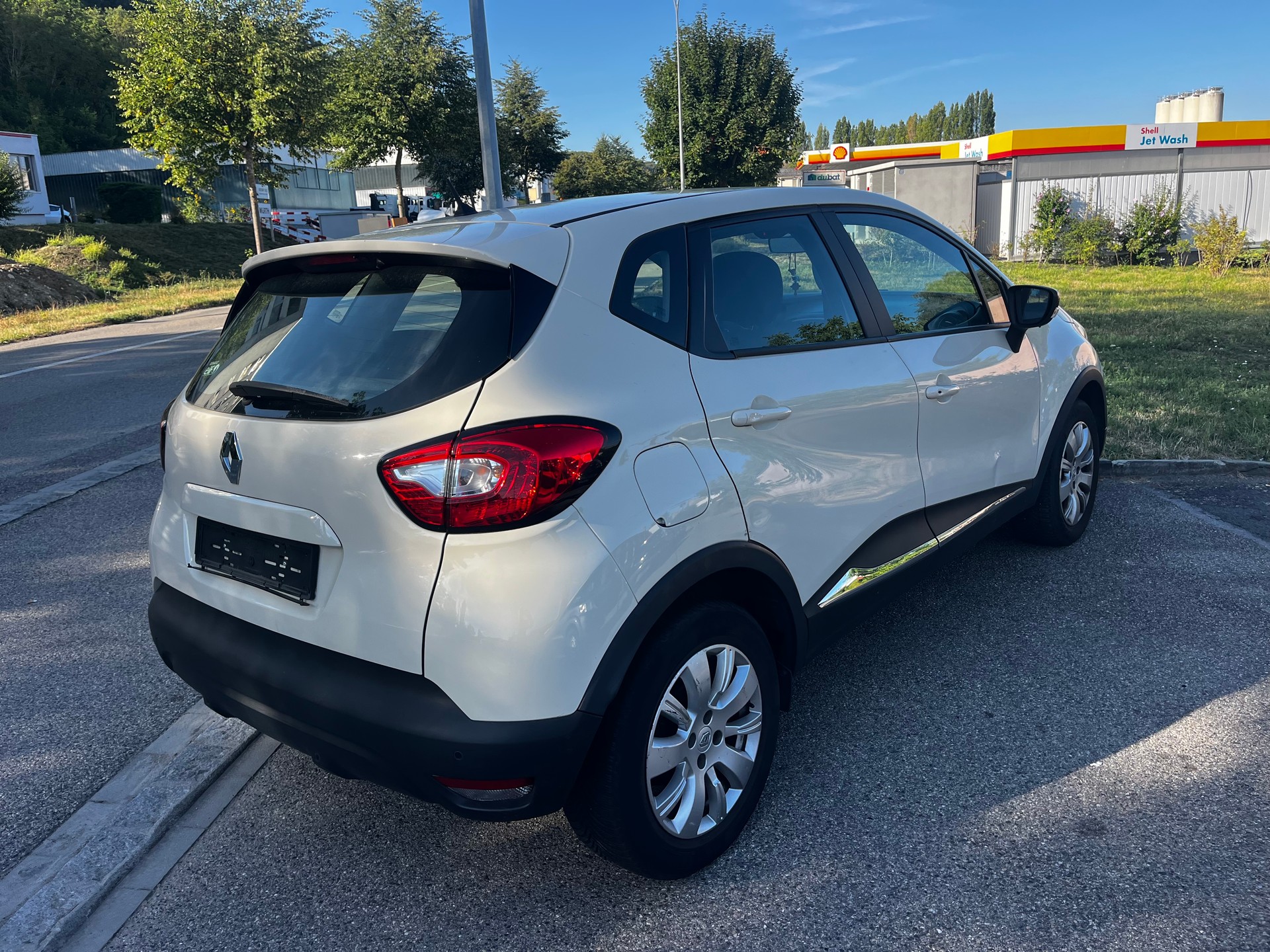 RENAULT Captur 1.2 T 16V Privilège EDC-image-8