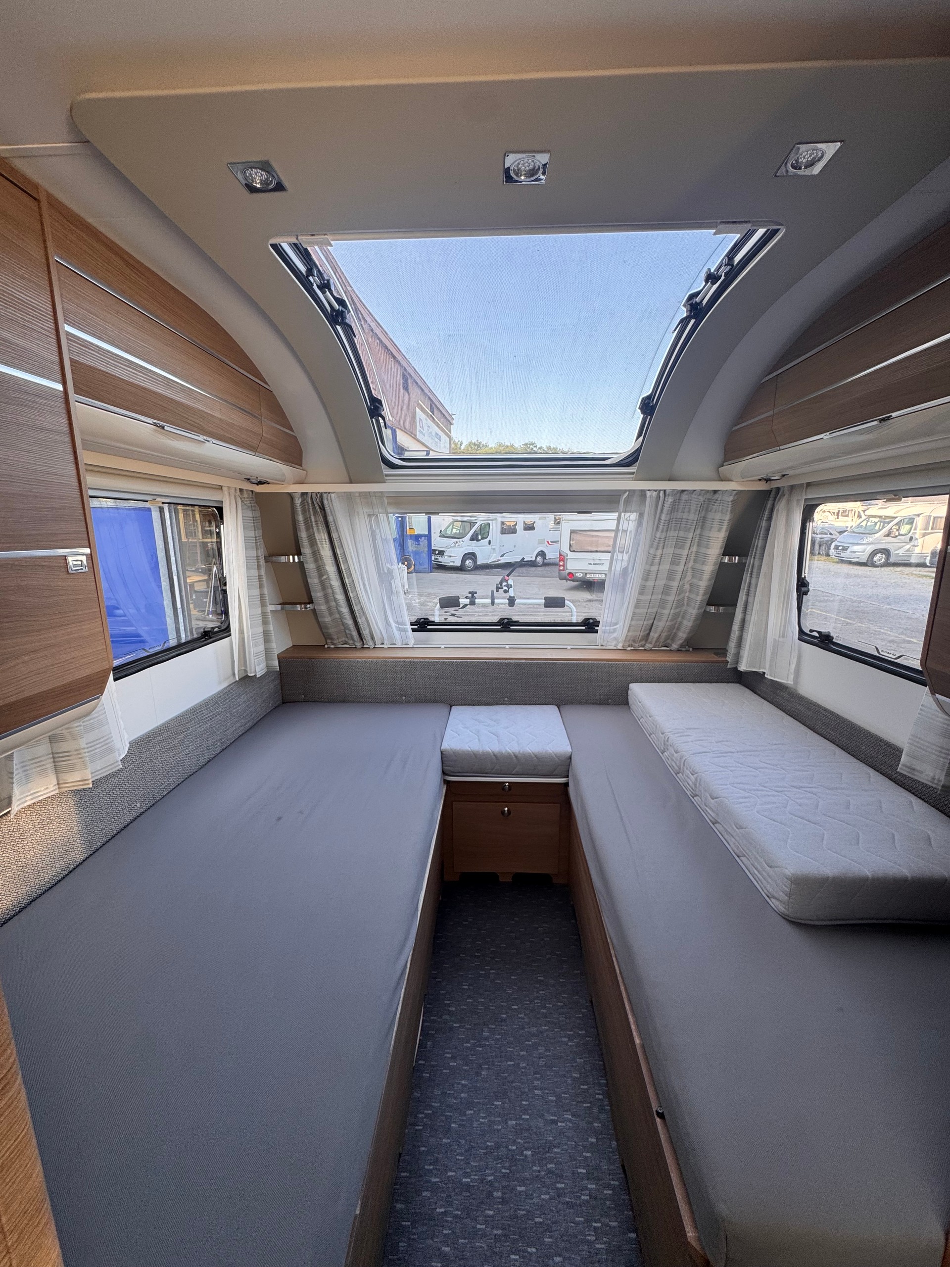 ADRIA Adora 482 LU-image-7
