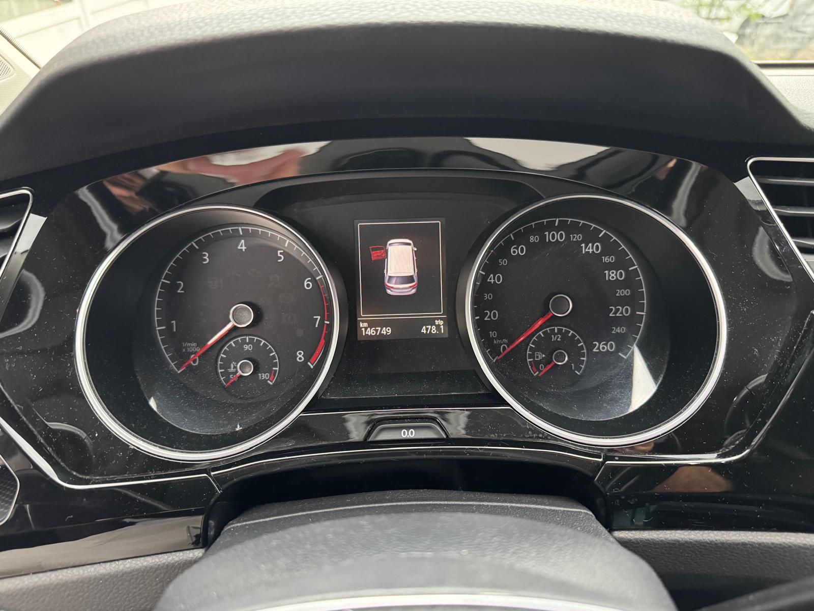 VW Touran 1.4 TSI BlueMotion Technology Highline DSG-image-14