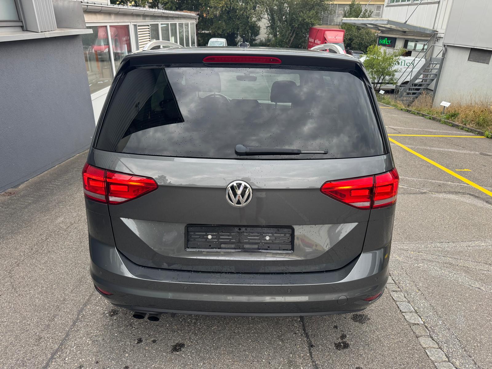 VW Touran 1.4 TSI BlueMotion Technology Highline DSG-image-4