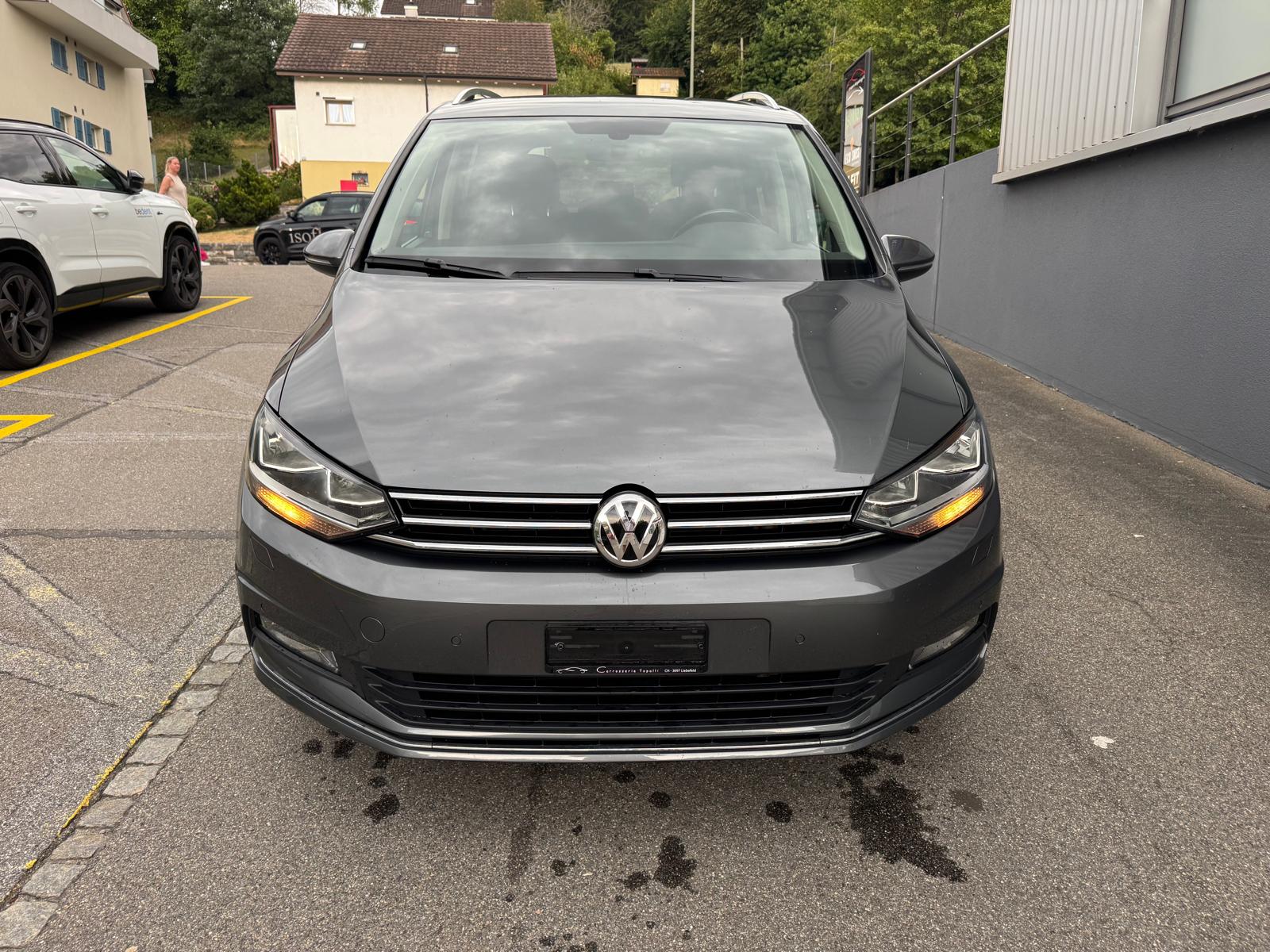 VW Touran 1.4 TSI BlueMotion Technology Highline DSG-image-1