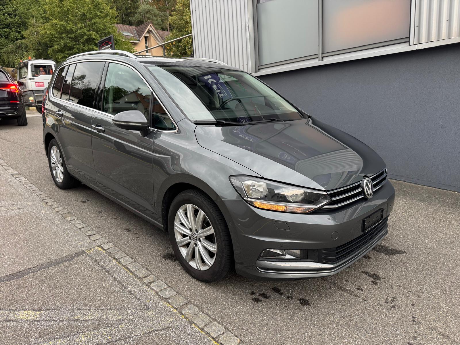 VW Touran 1.4 TSI BlueMotion Technology Highline DSG-image-0