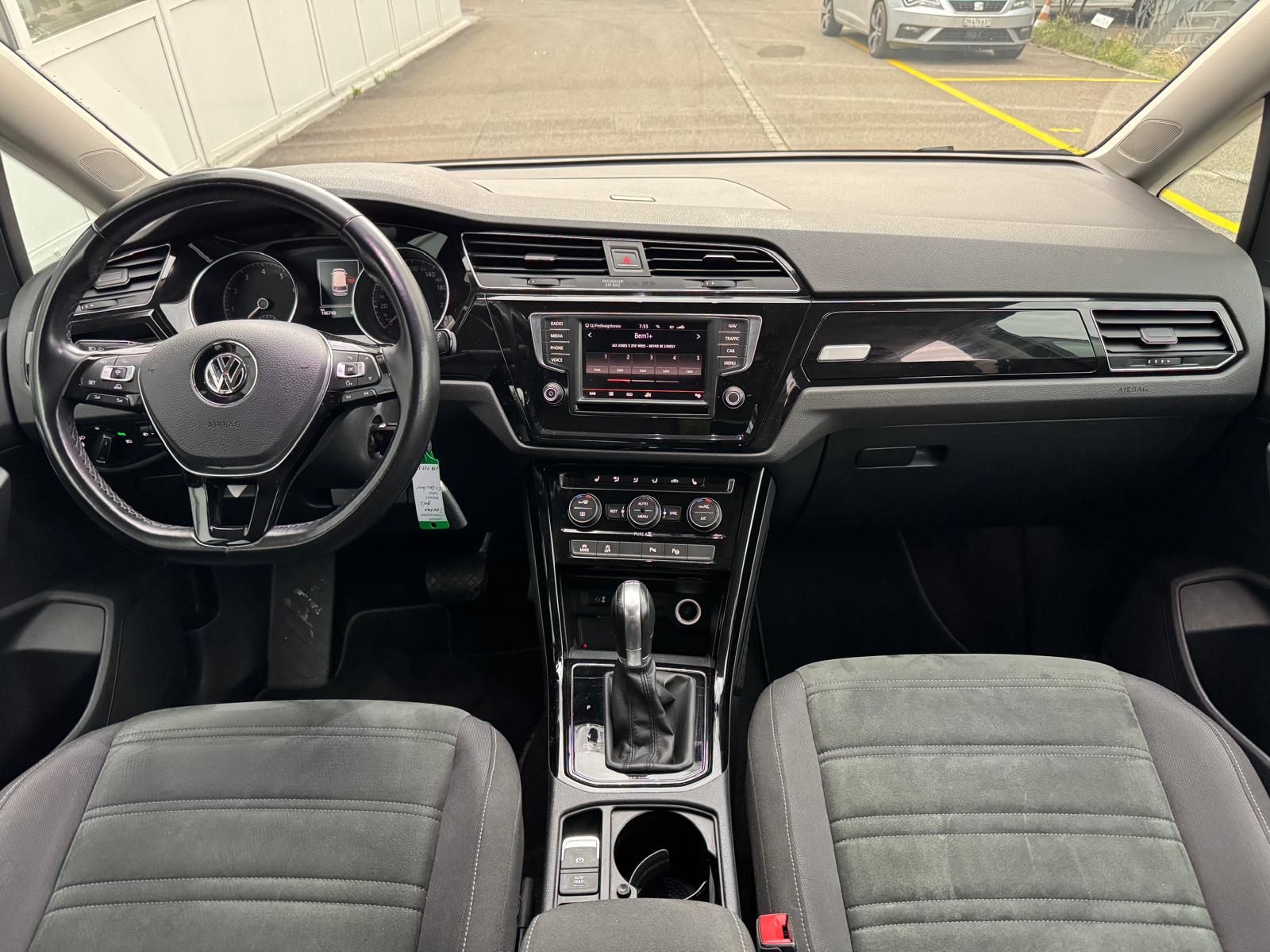 VW Touran 1.4 TSI BlueMotion Technology Highline DSG-image-9