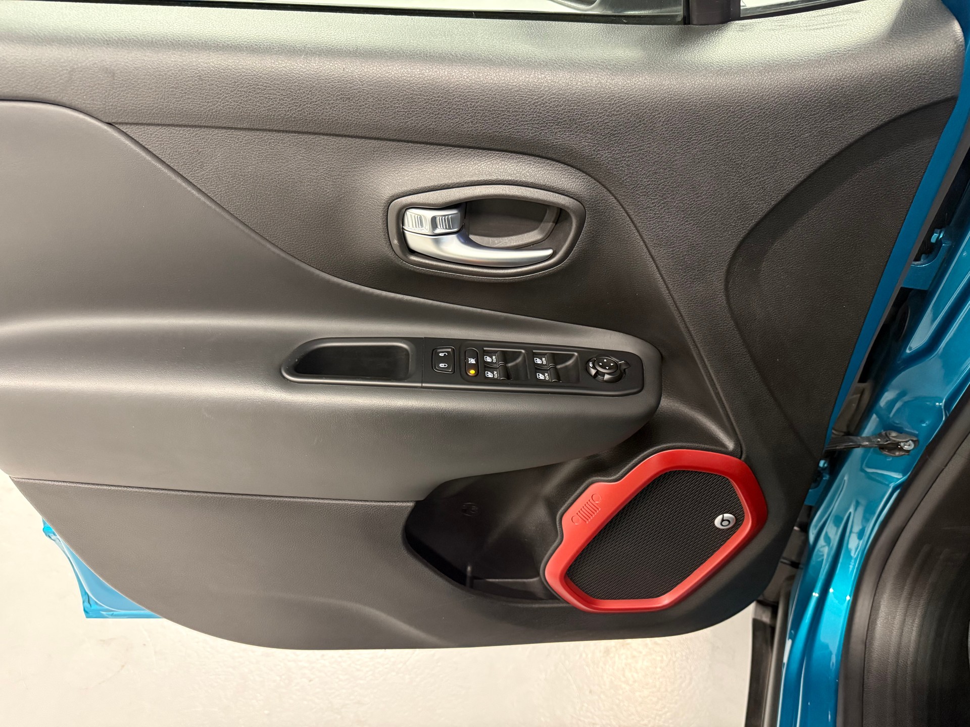 JEEP Renegade 2.0 MJ Trailhawk AWD + Low Range 9ATX-image-13