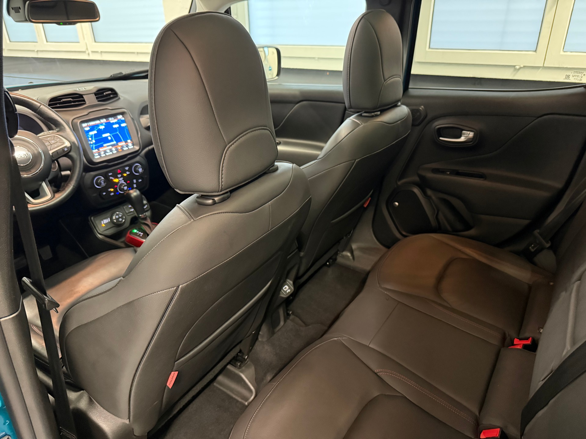 JEEP Renegade 2.0 MJ Trailhawk AWD + Low Range 9ATX-image-17