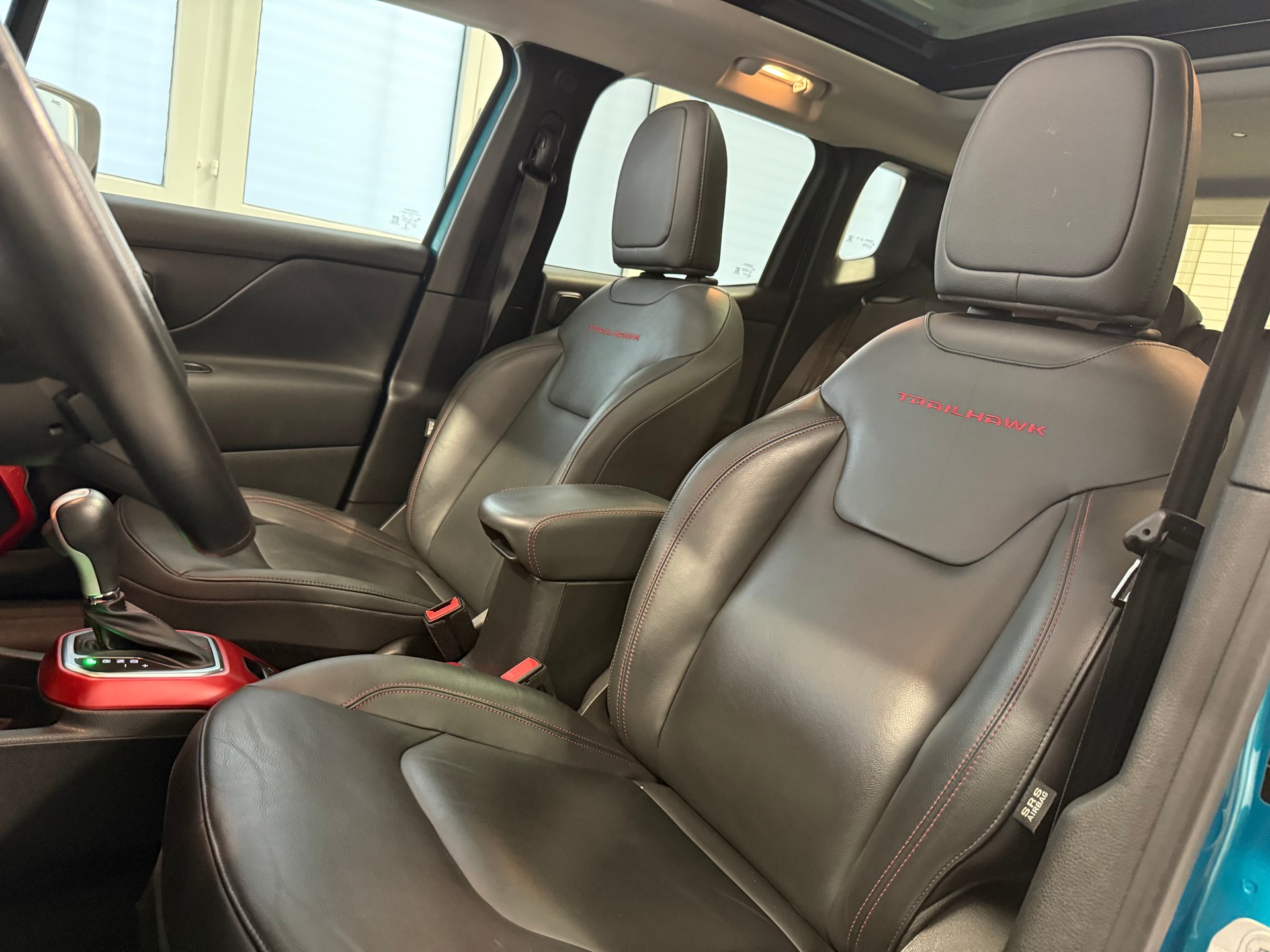 JEEP Renegade 2.0 MJ Trailhawk AWD + Low Range 9ATX-image-15