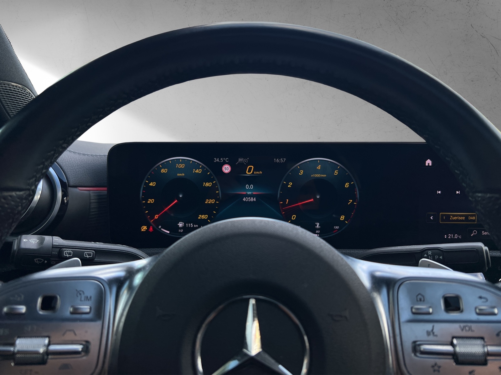 MERCEDES-BENZ CLA SB 250 Sw. Star 4M AMG Line-image-9