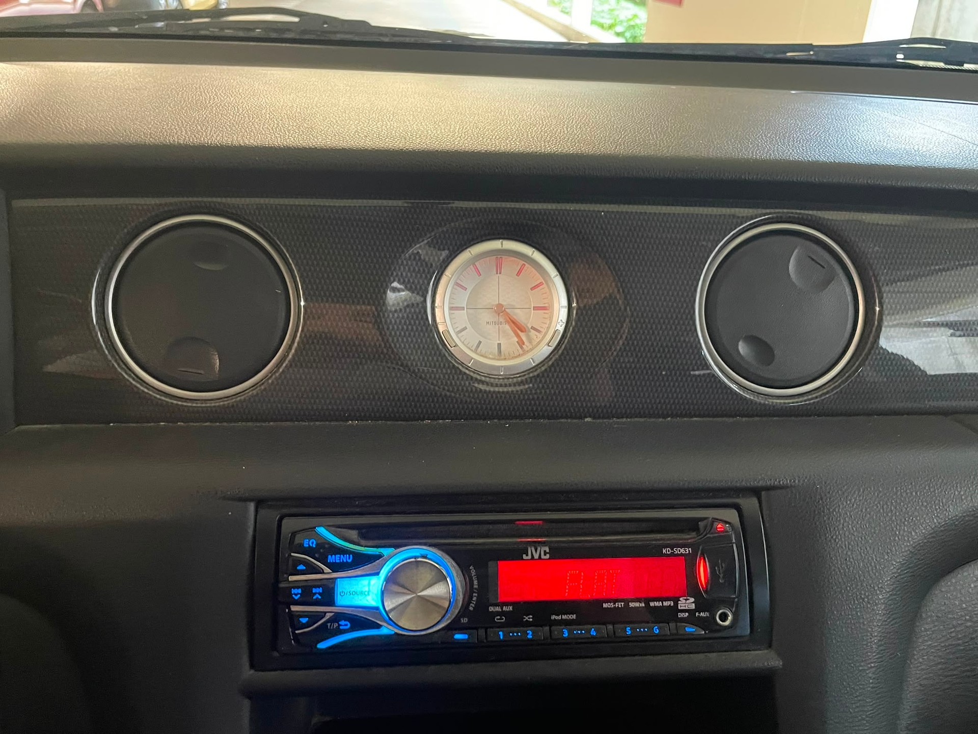MITSUBISHI Outlander 2.0 16V Turbo-image-14