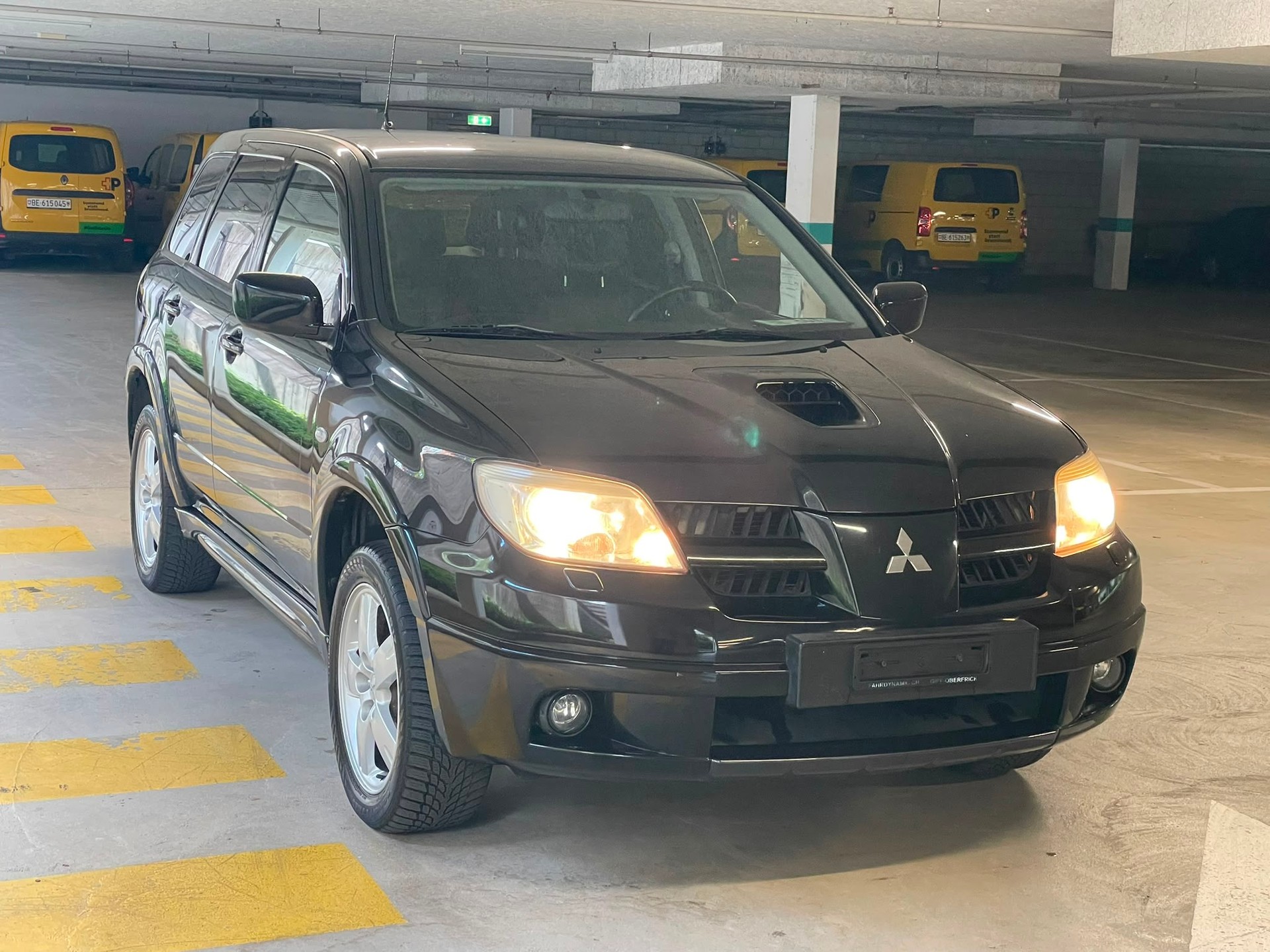 MITSUBISHI Outlander 2.0 16V Turbo-image-6
