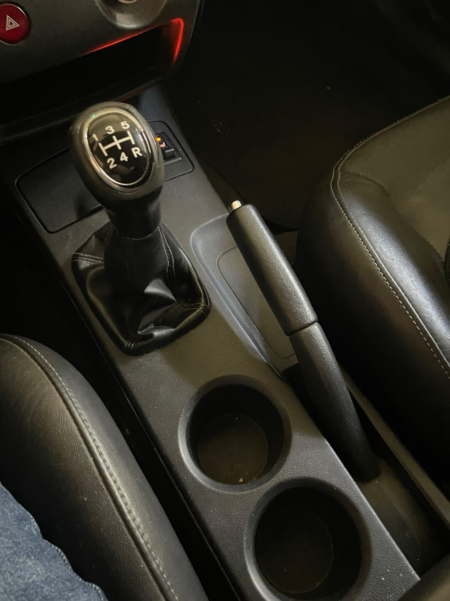 MITSUBISHI Outlander 2.0 16V Turbo-image-12