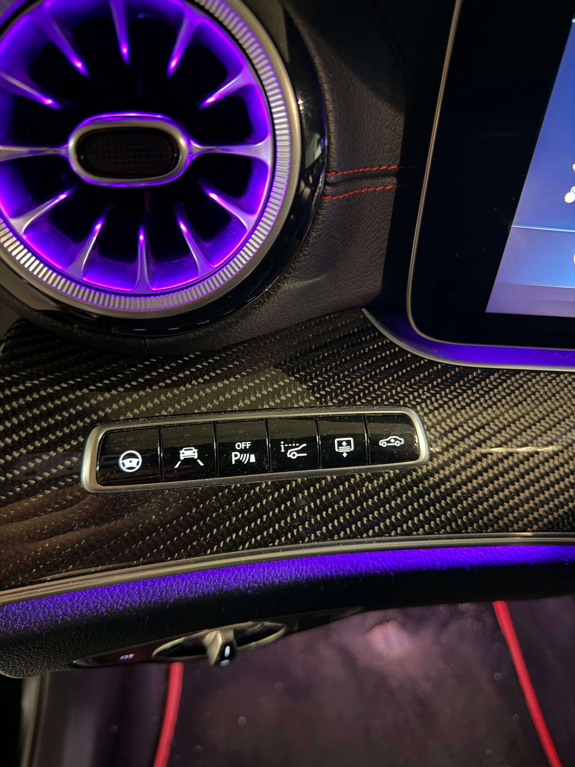 MERCEDES-BENZ E 43 AMG 4matic-image-4