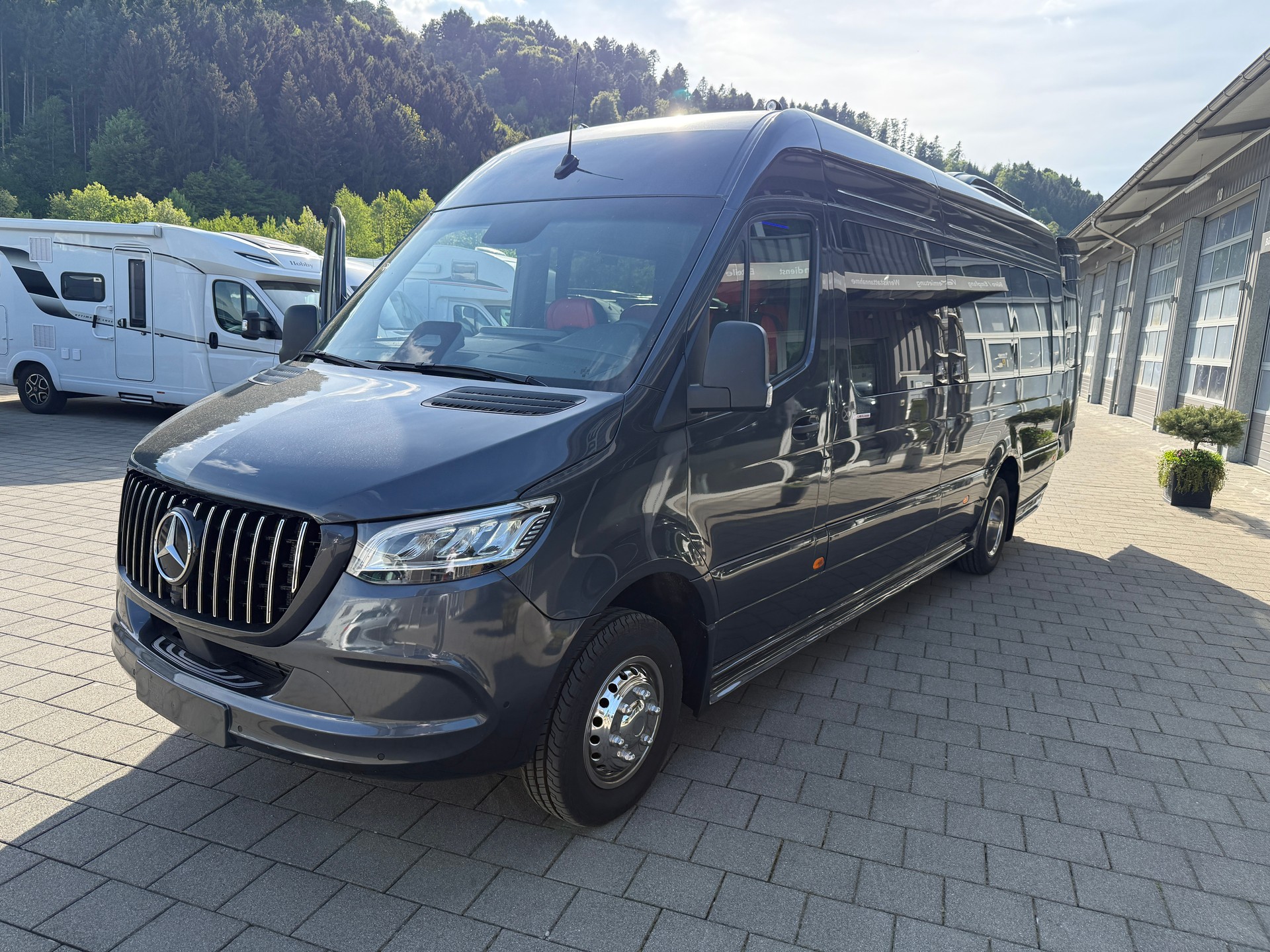 MERCEDES-BENZ Midibus mit 17/21 Plätze oder bis 4 Rollstühle-image-3