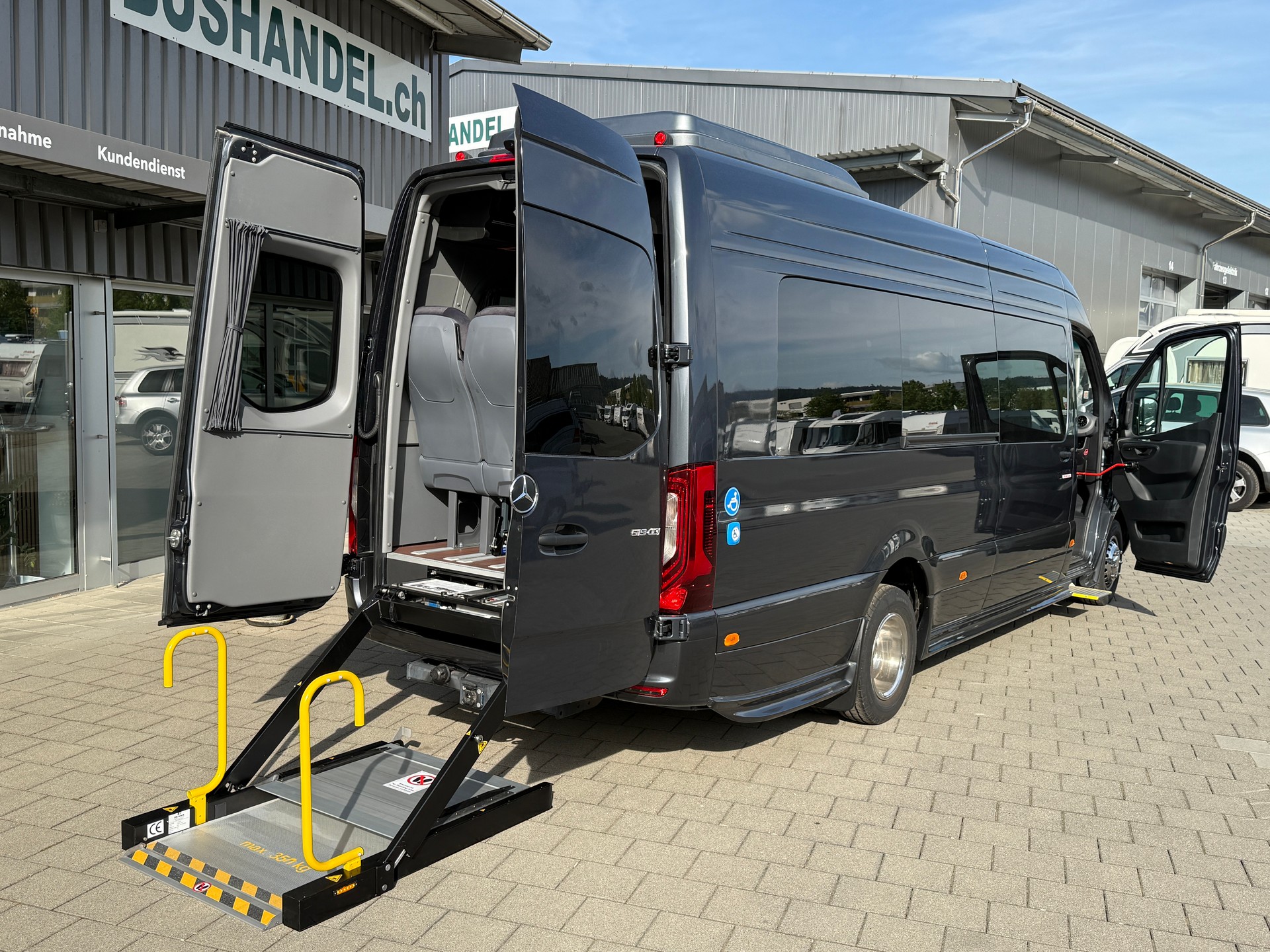 MERCEDES-BENZ Midibus mit 17/21 Plätze oder bis 4 Rollstühle-image-5