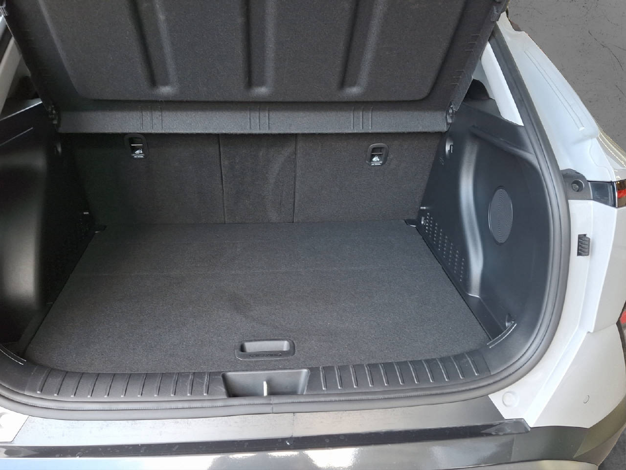 HYUNDAI Kona 1.6 GDi Hybrid Vertex-image-11
