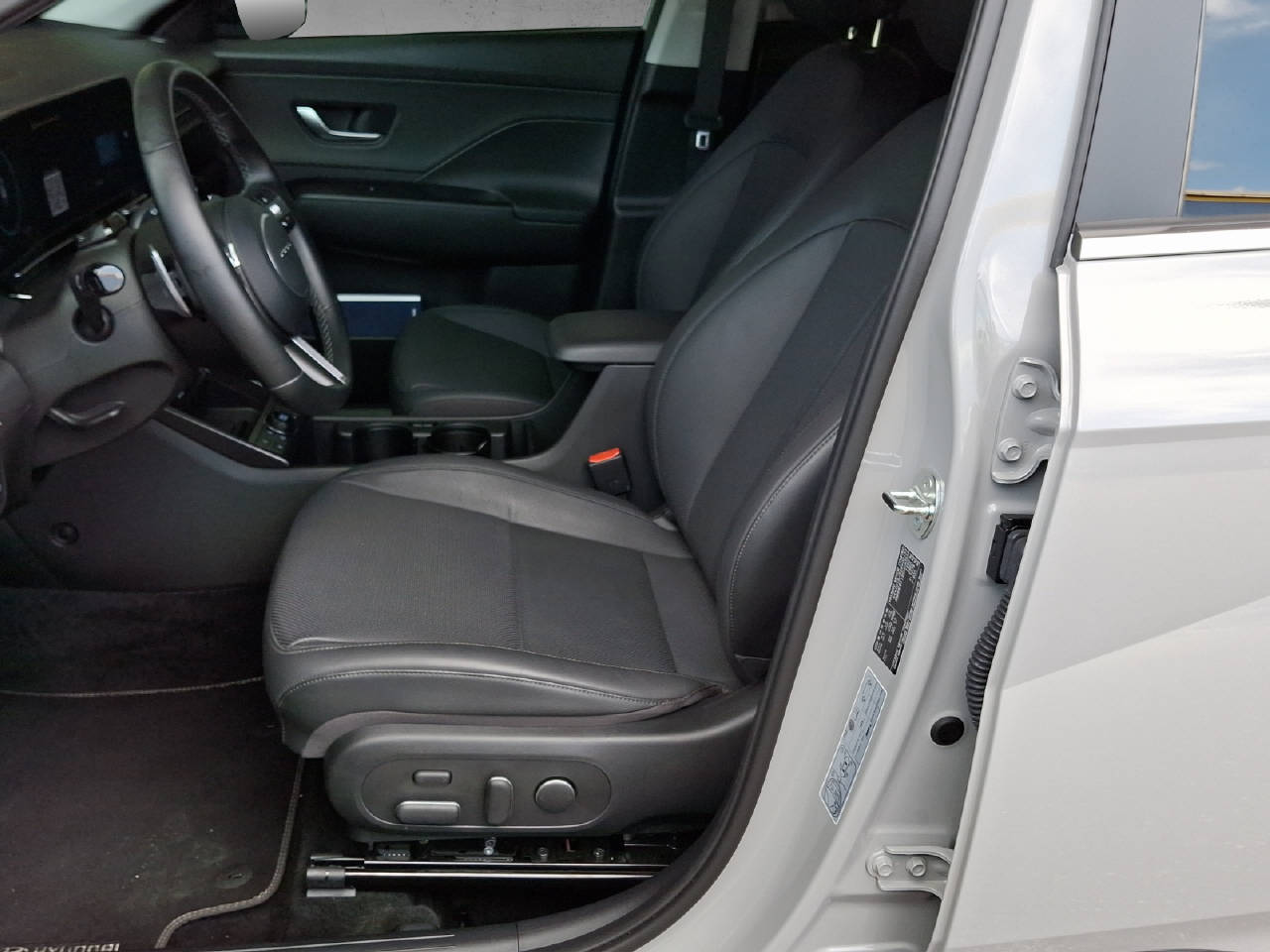 HYUNDAI Kona 1.6 GDi Hybrid Vertex-image-5
