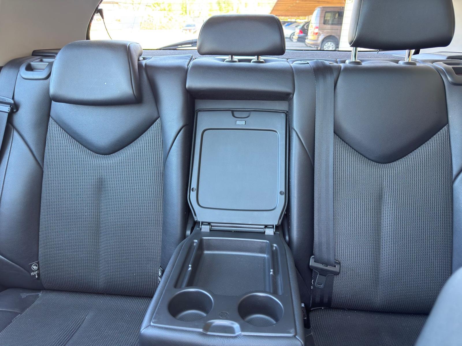 PEUGEOT 308 1.6 16V T (XSI) Platinum Ab MFK-image-9