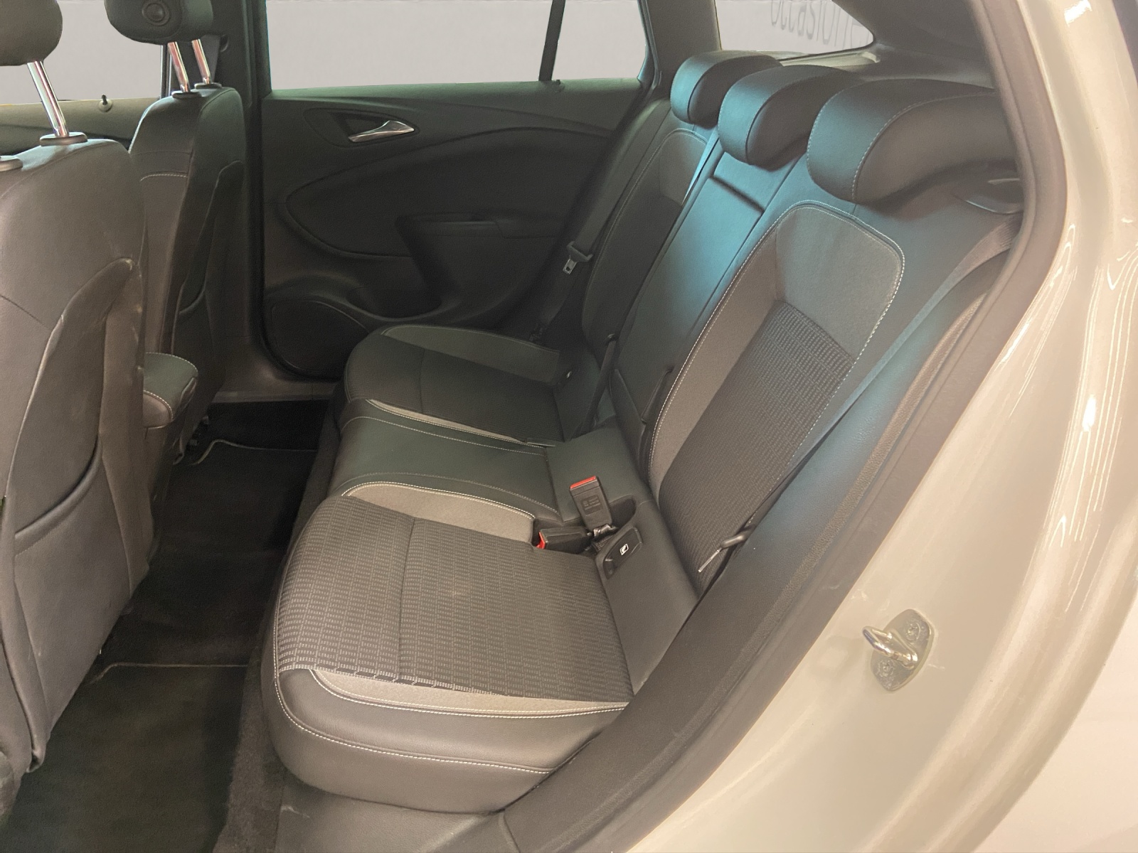 OPEL Astra Sports Tourer 1.4 T Elegance S/S-image-10